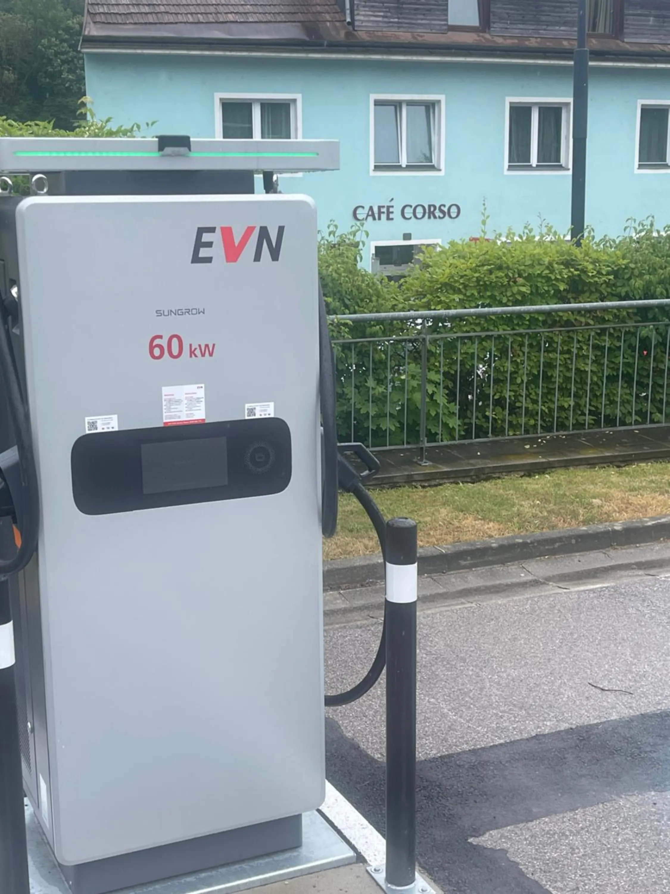 Property building in Corso, Zimmer & Cafe, Hotel Garni