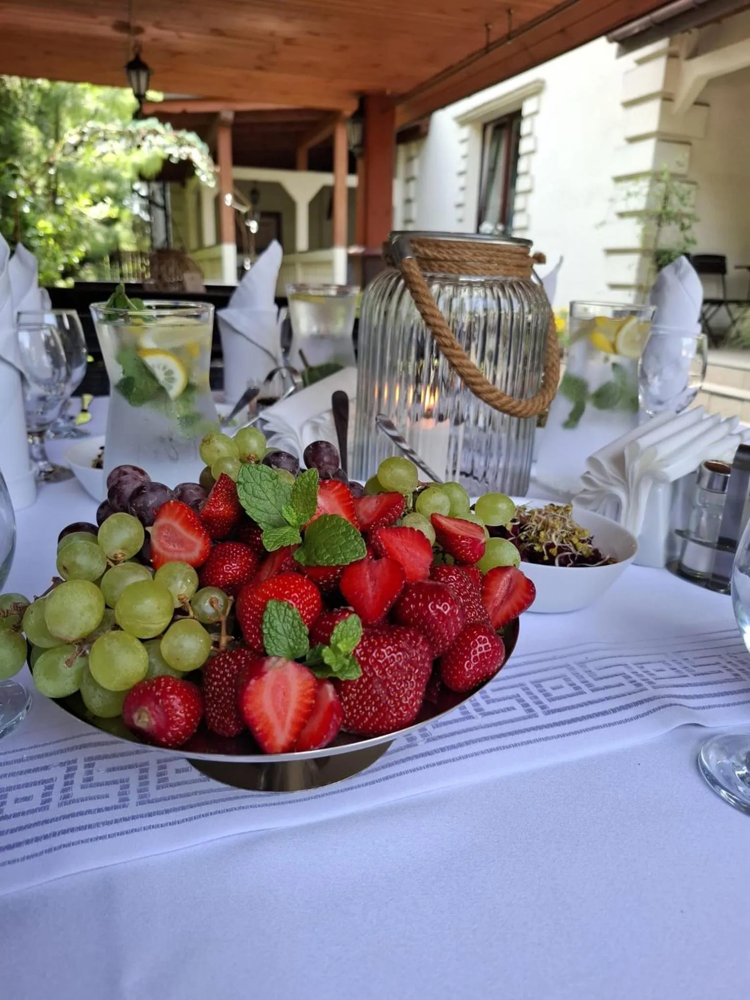 Dworek Złoty Róg Hotel i Restauracja