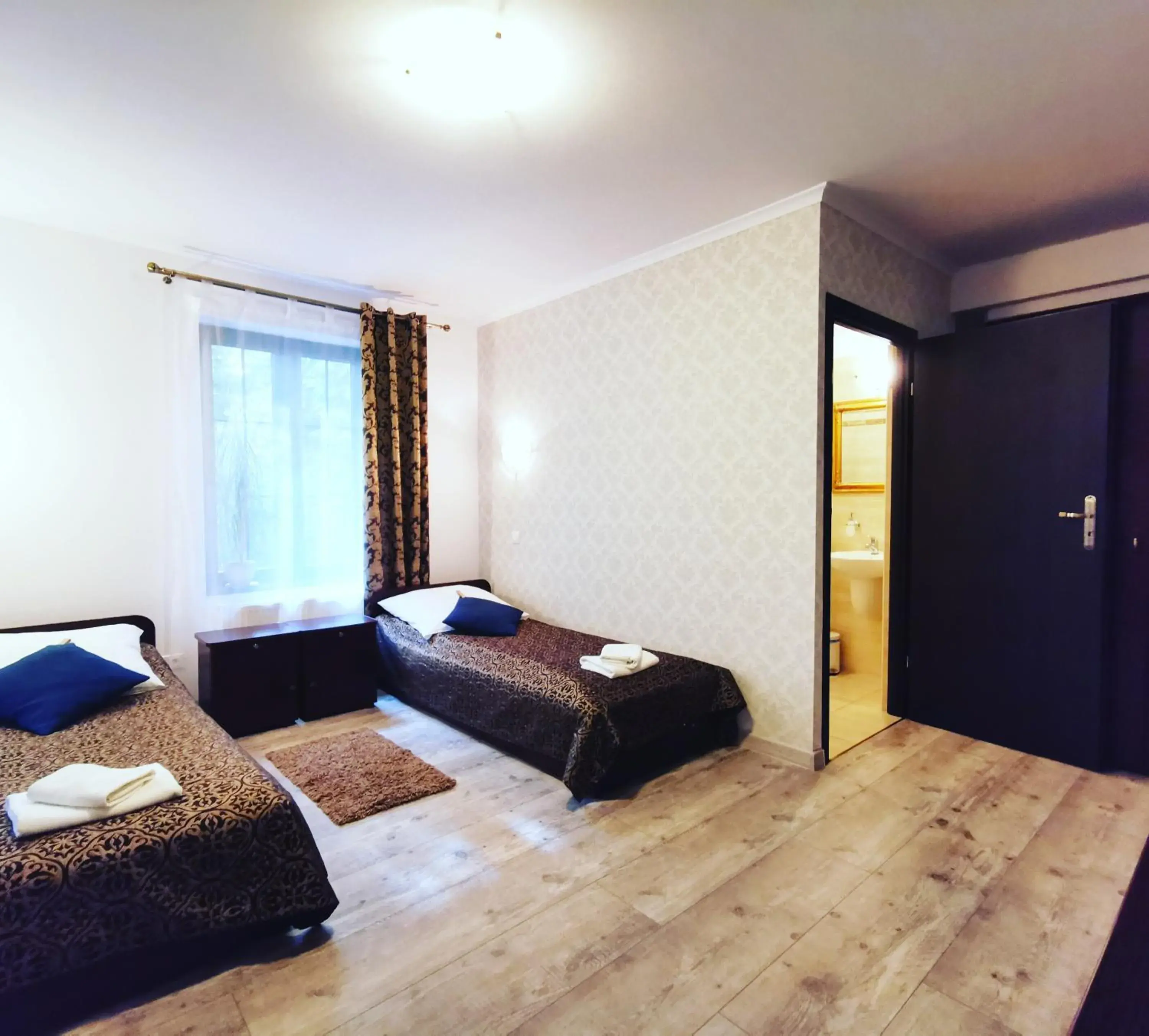 Standard Twin Room in Dworek Złoty Róg Hotel i Restauracja Standard Twin Room in Dworek Złoty Róg Hotel i Restauracja