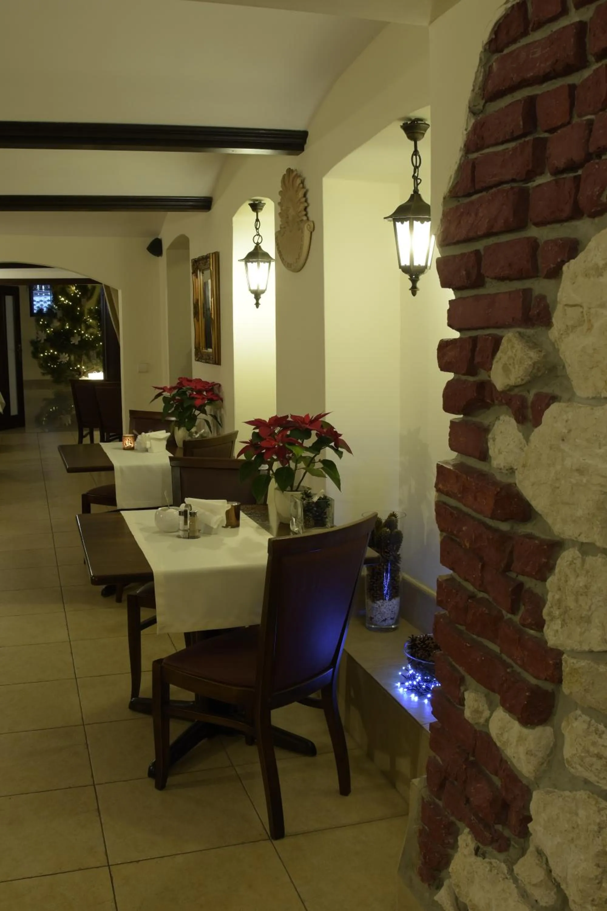 Restaurant/places to eat in Dworek Złoty Róg Hotel i Restauracja