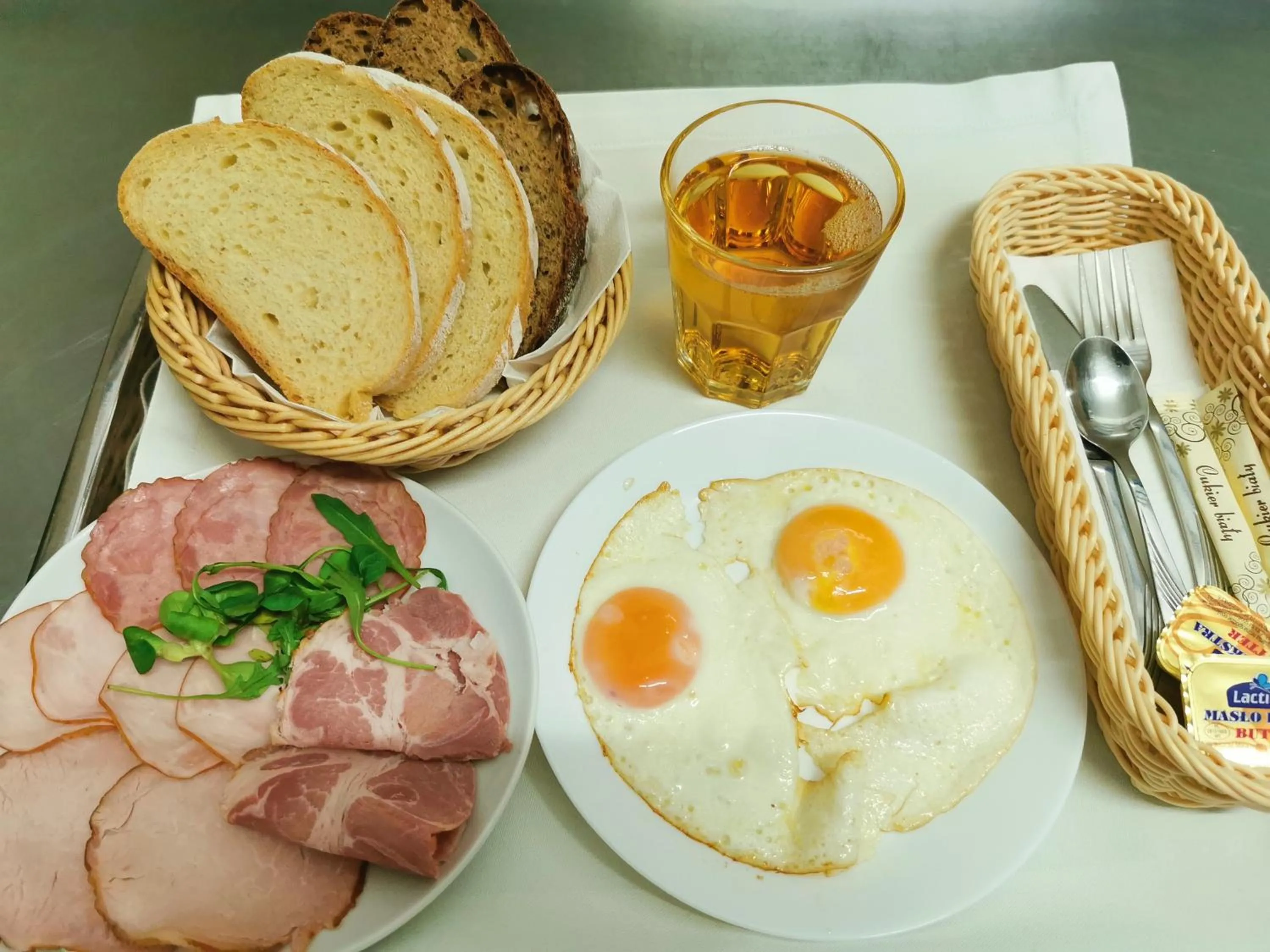 Breakfast in Dworek Złoty Róg Hotel i Restauracja