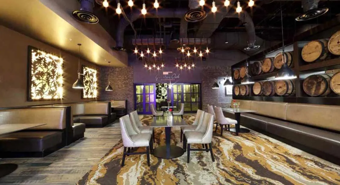 Restaurant/places to eat in Oak Grove Racing Gaming & Hotel