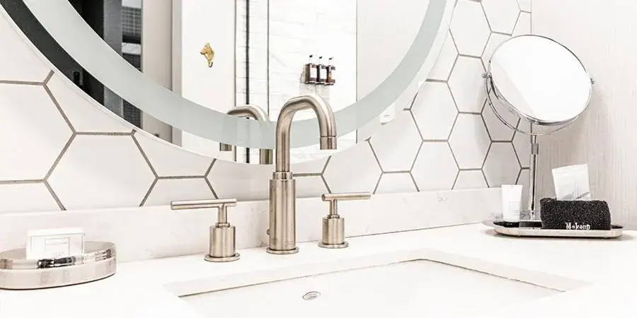 Superior King Room in Oak Grove Racing Gaming & Hotel Superior King Room in Oak Grove Racing Gaming & Hotel