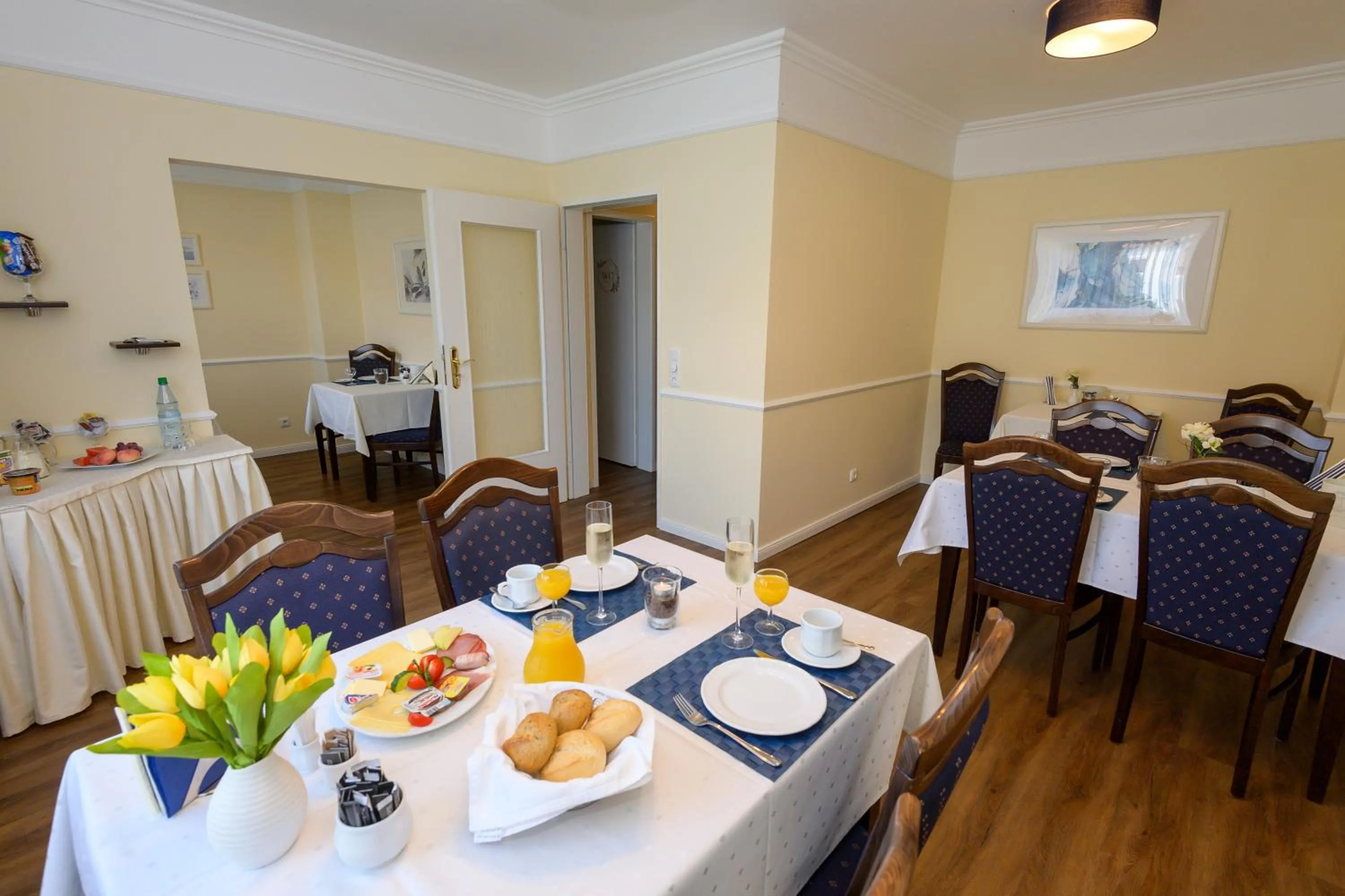 Breakfast in Bremer Apartmenthotel Superior