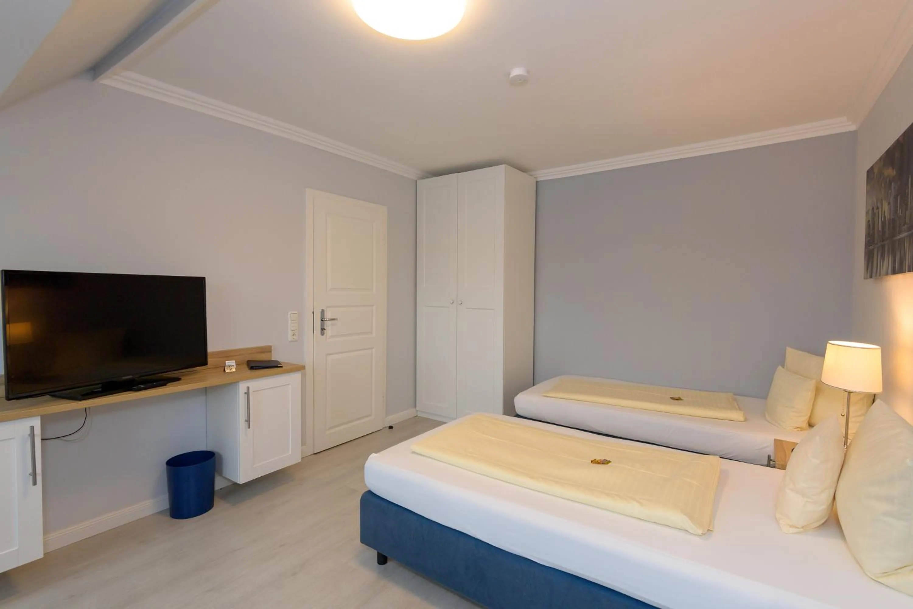 Photo of the whole room, Bed in Bremer Apartmenthotel Superior