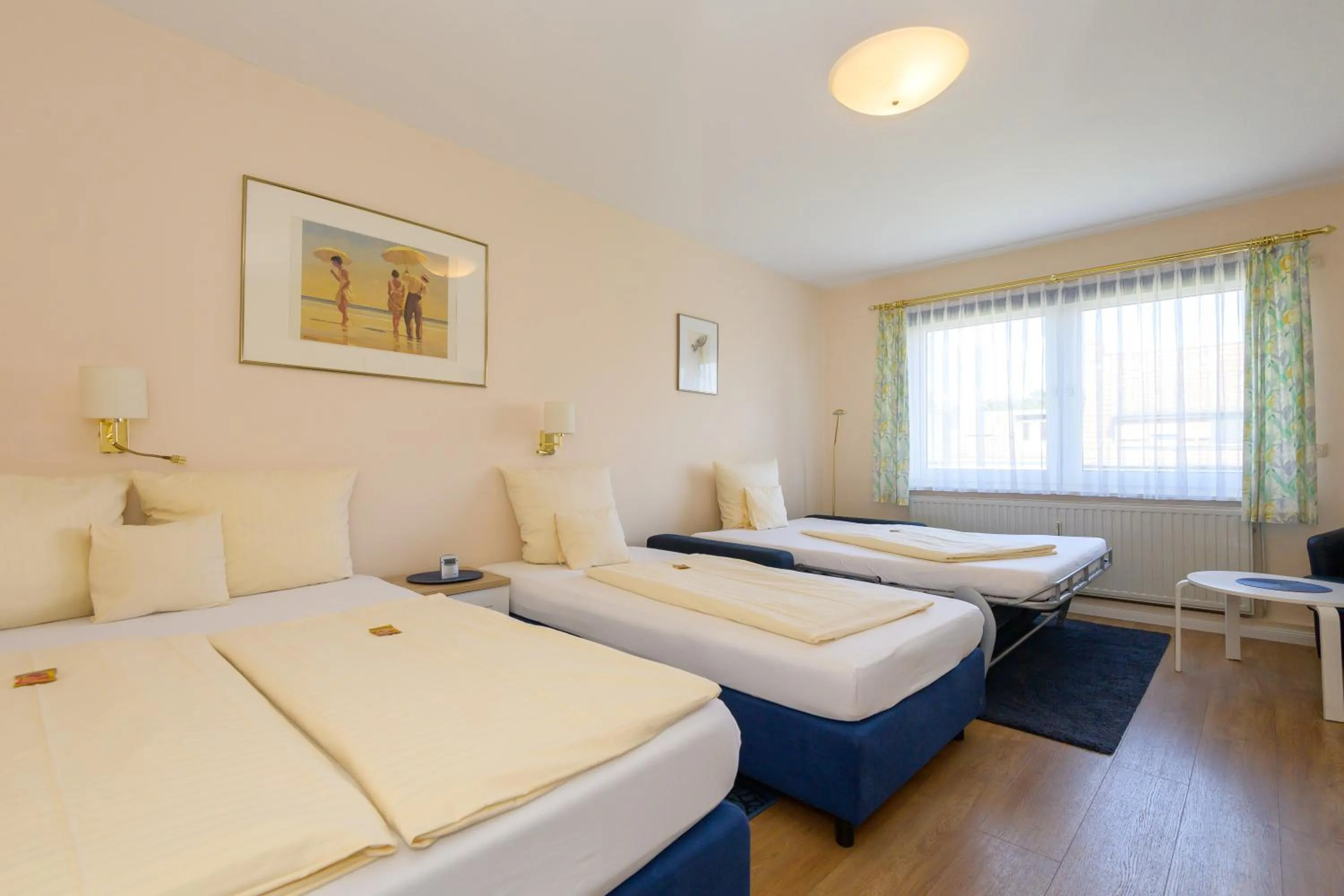 Photo of the whole room, Bed in Bremer Apartmenthotel Superior