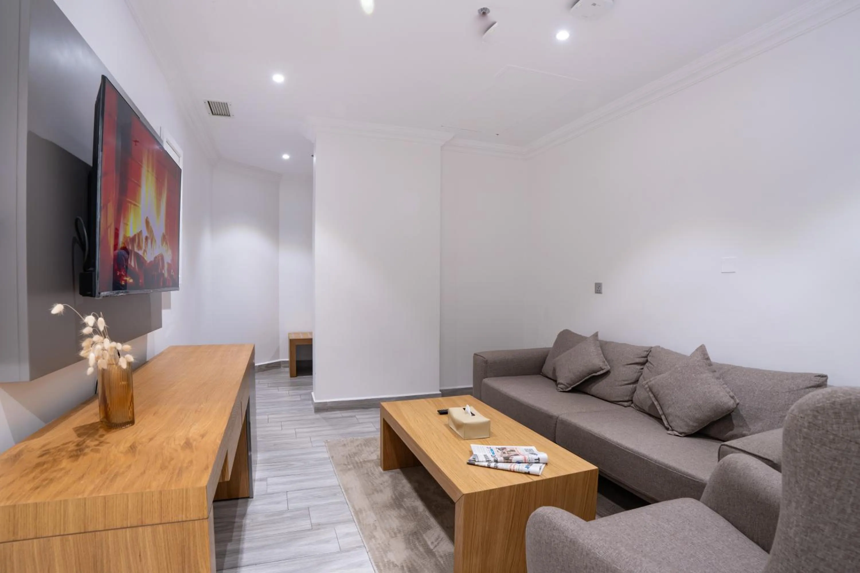 Living room in Plaza Athenee Hotel