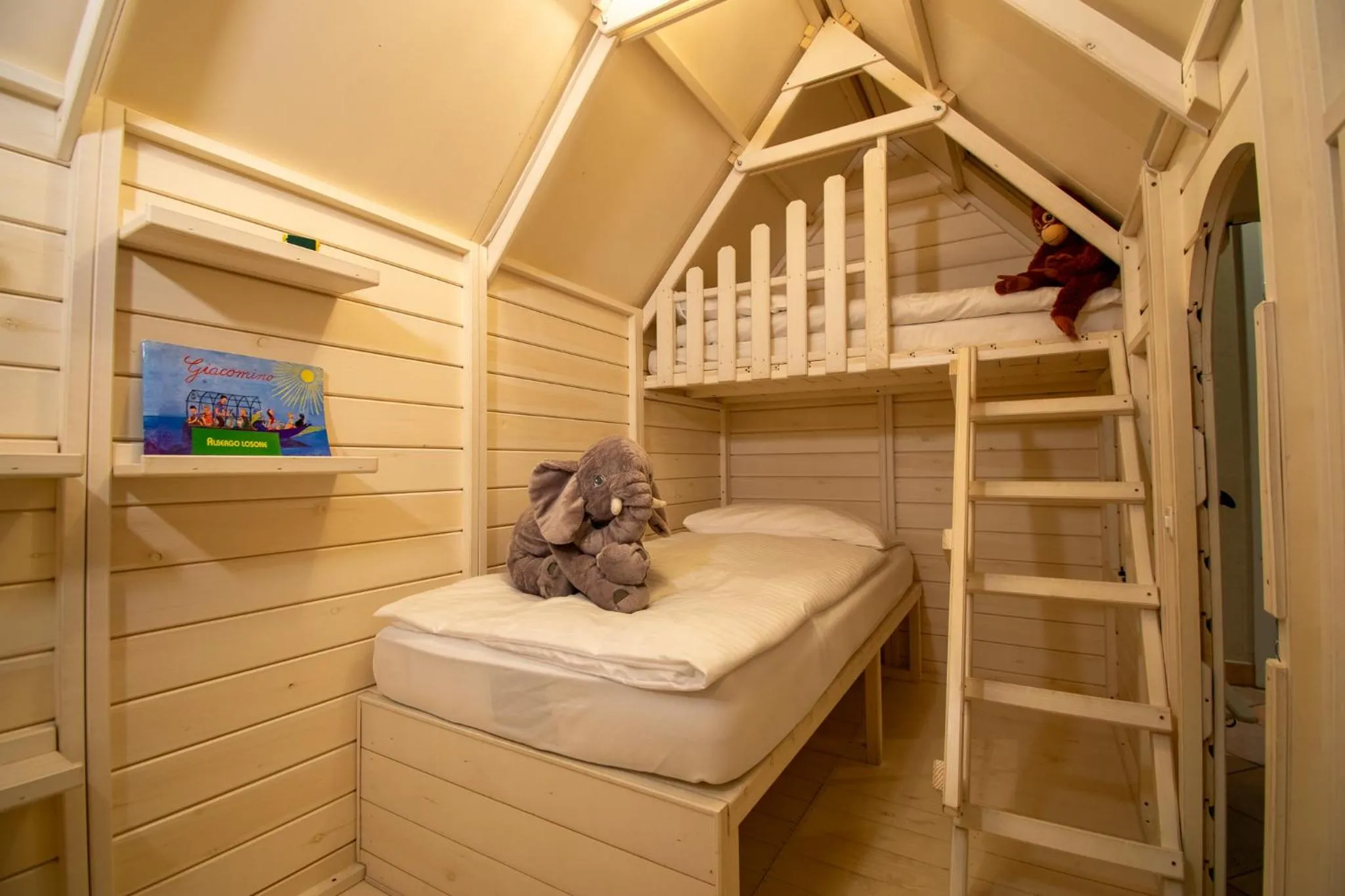 children, Bed in Albergo Losone