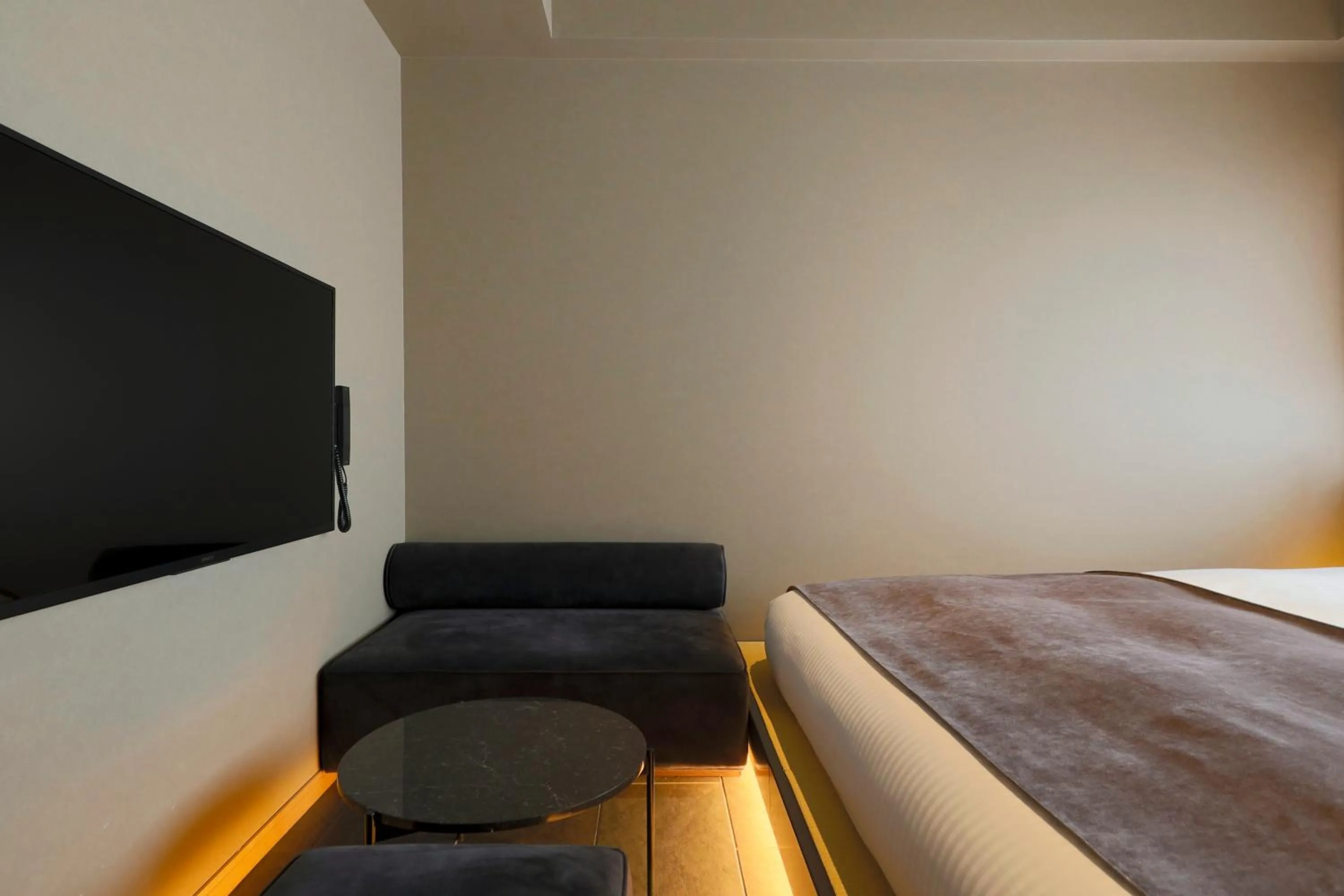 Photo of the whole room, Bed in hotel tou nishinotoin kyoto