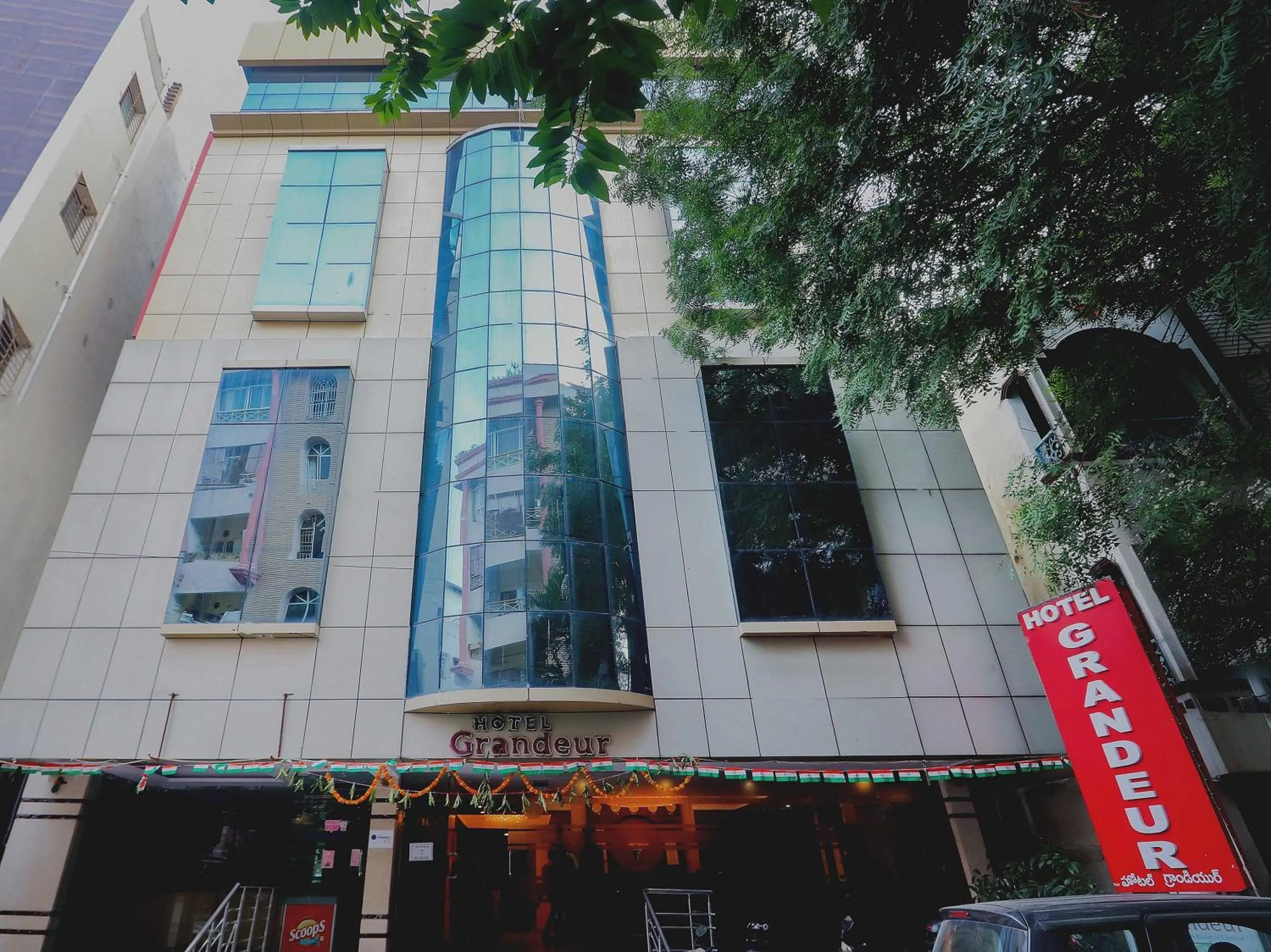 Facade/entrance in Hotel O Grandeur By orbit Hotels Near Chennai shopping mall