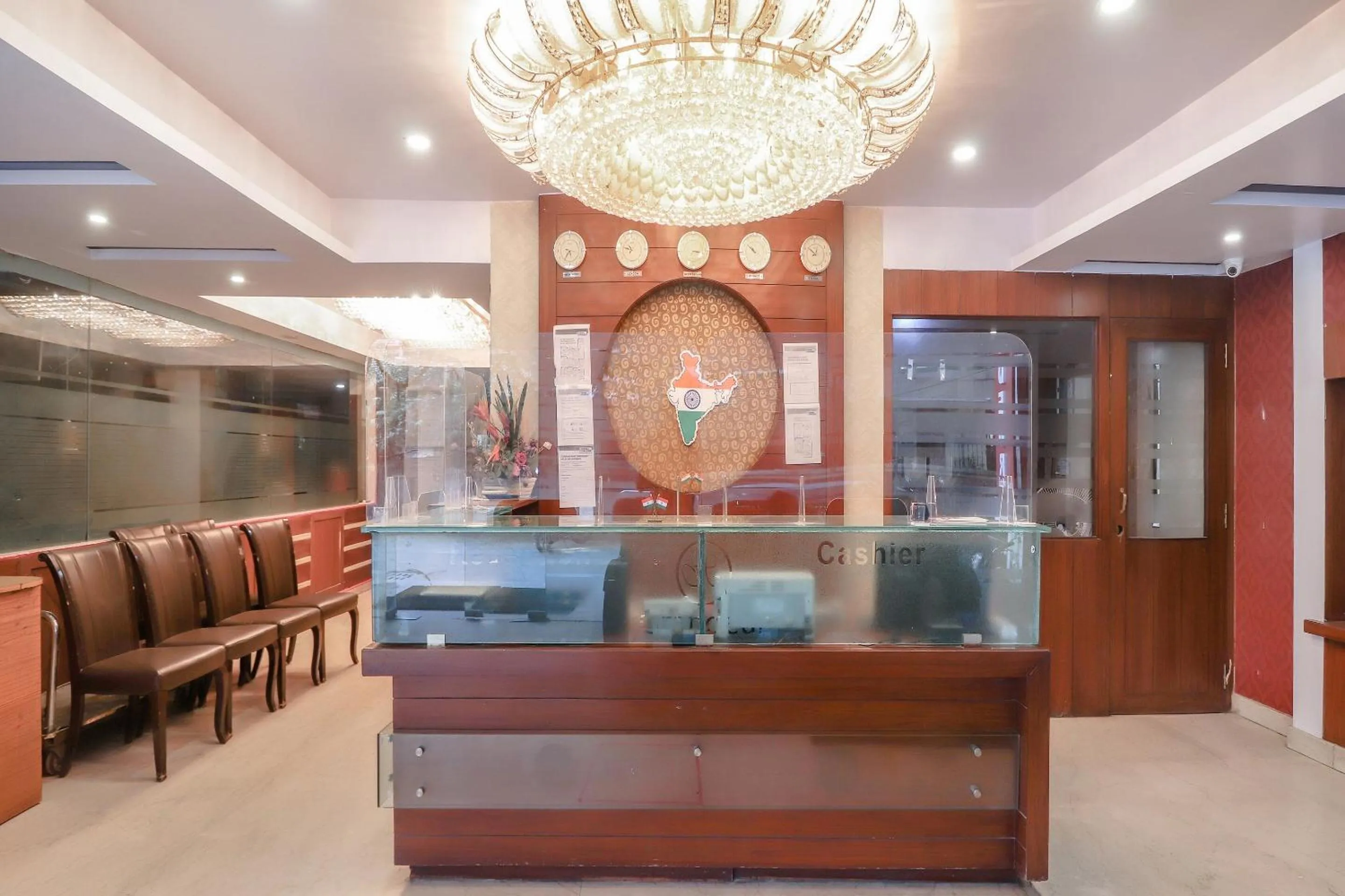 Lobby or reception in Hotel O Grandeur By orbit Hotels Near Chennai shopping mall
