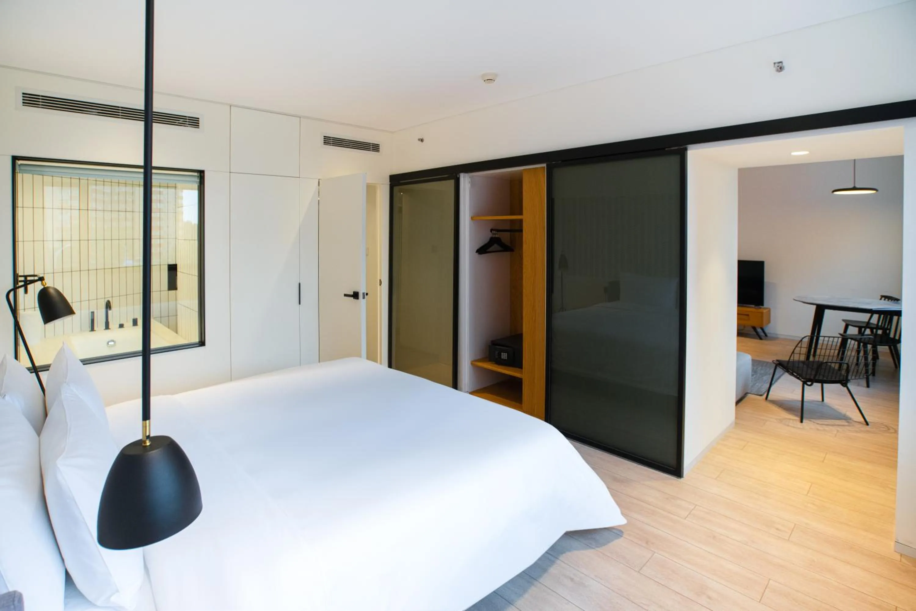 Photo of the whole room, Bed in Stey Beijing Sanlitun Boutique Hotel
