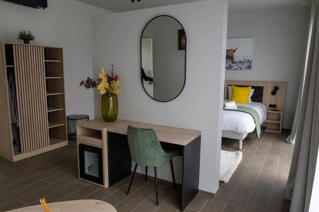 Bed in Les Chambres du Vieux Château