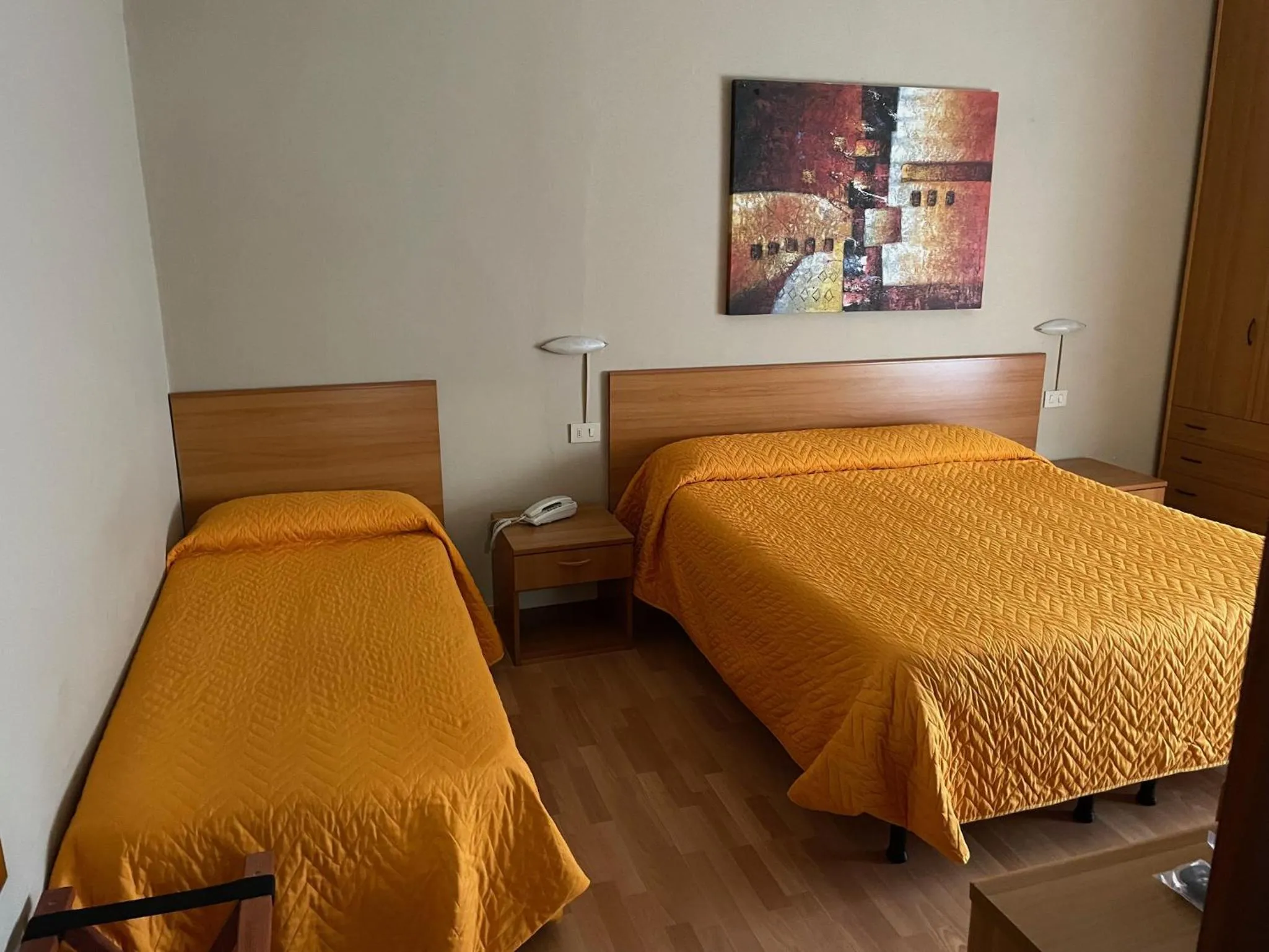 Bed in Piccolo Hotel