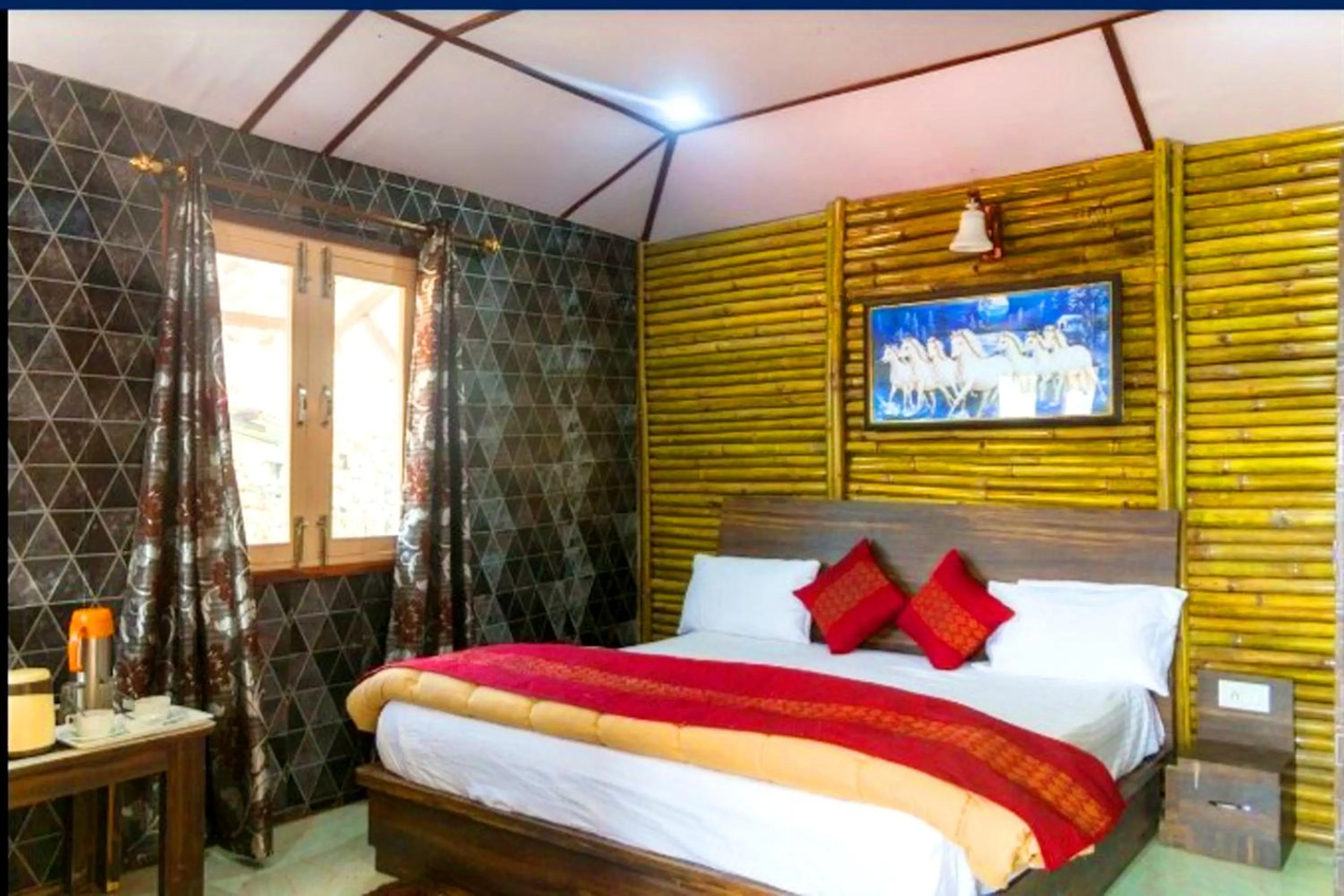 Bedroom, Bed in Glamwood Resort Dhanaulti, Ranked 1 in Dhanaulti