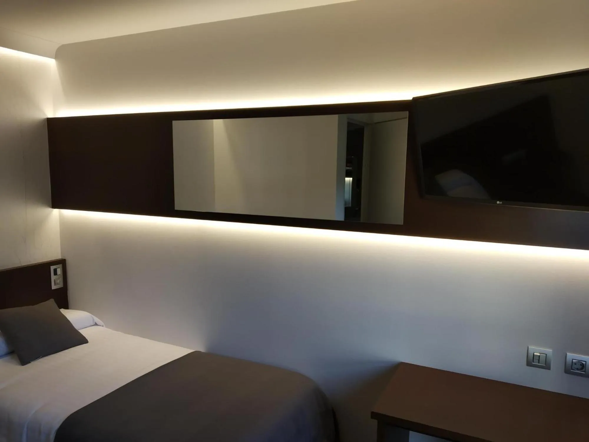 Bed in Hotel Olot Centre