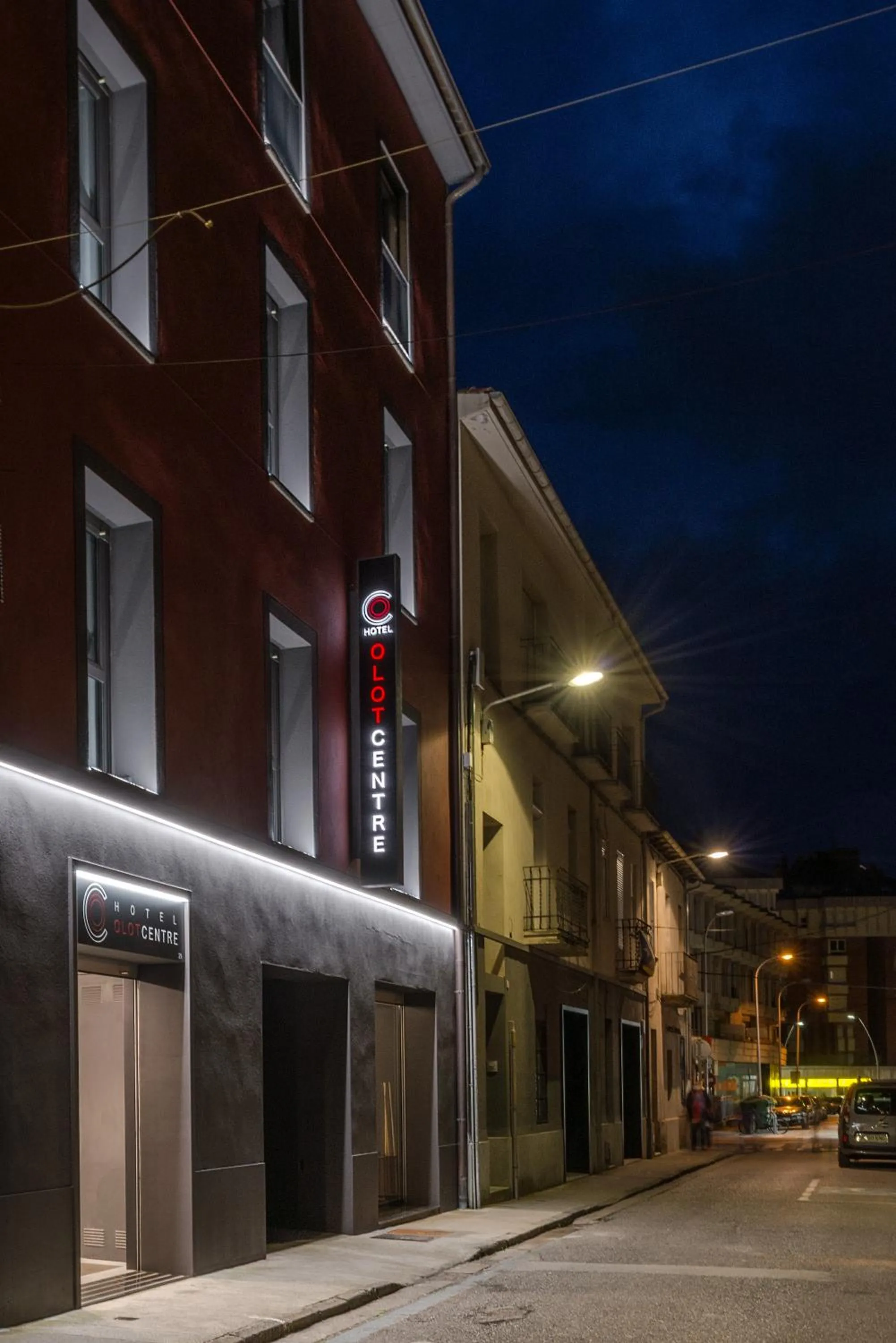 Property building in Hotel Olot Centre