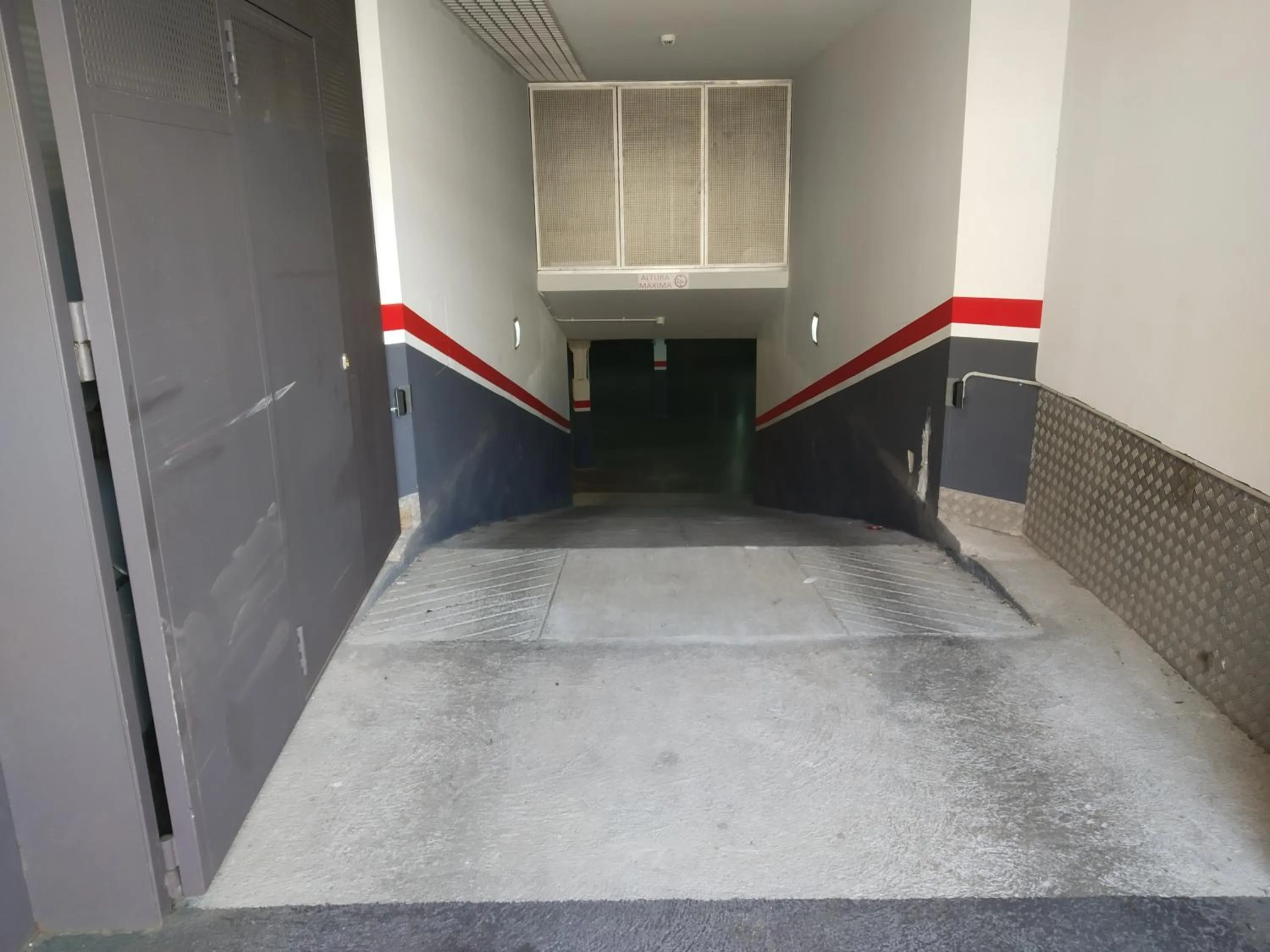 Parking in Hotel Olot Centre