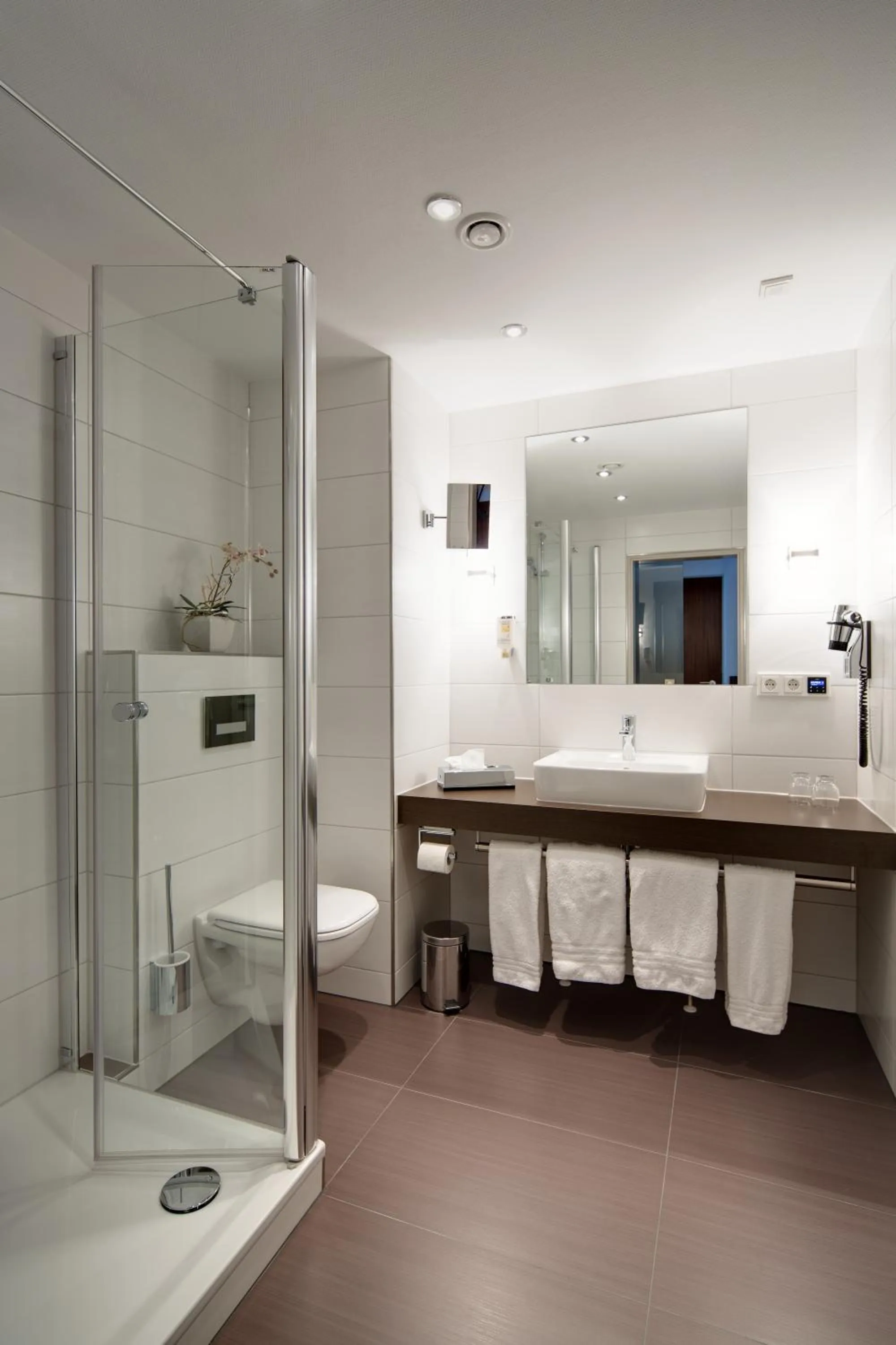 Bathroom in Hotel Am Markt Nordenham