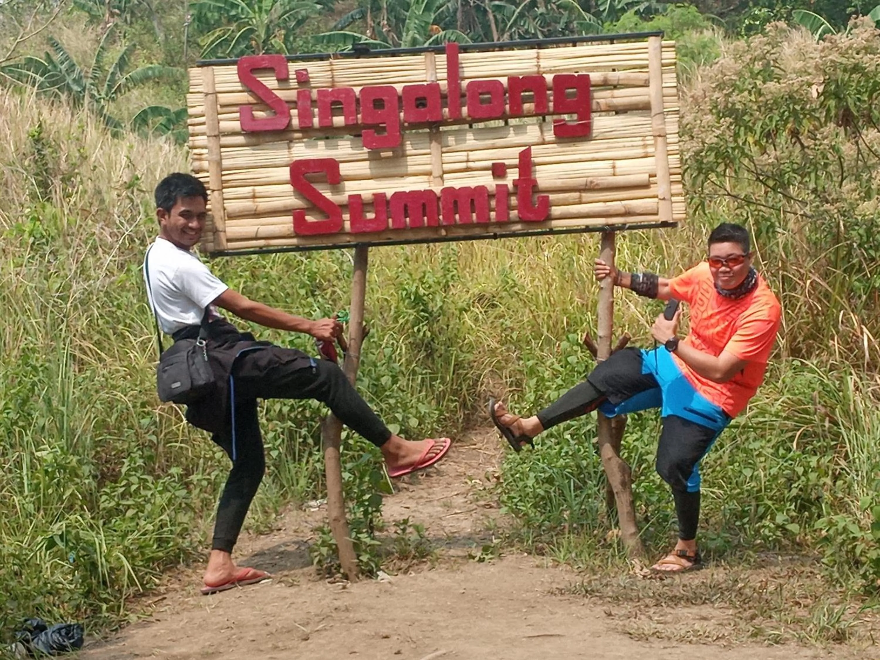 Raw Camping at Camping Paradise Singalong Mountain Garden