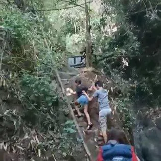 Raw Camping at Camping Paradise Singalong Mountain Garden