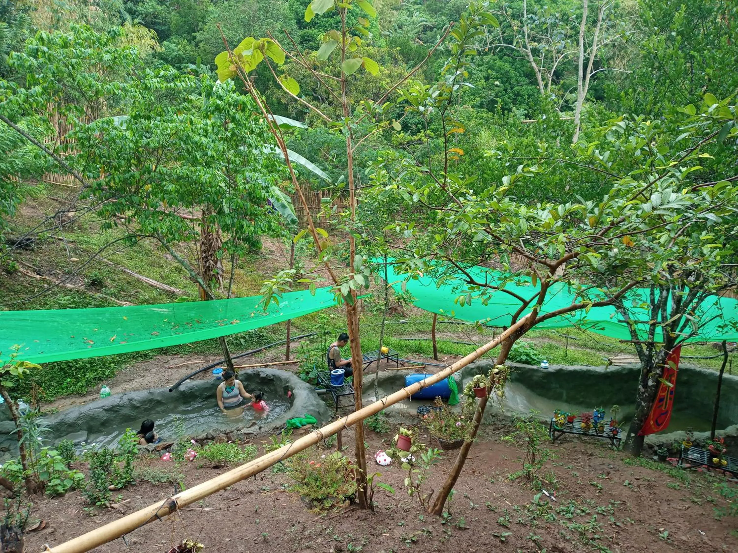 Raw Camping at Camping Paradise Singalong Mountain Garden