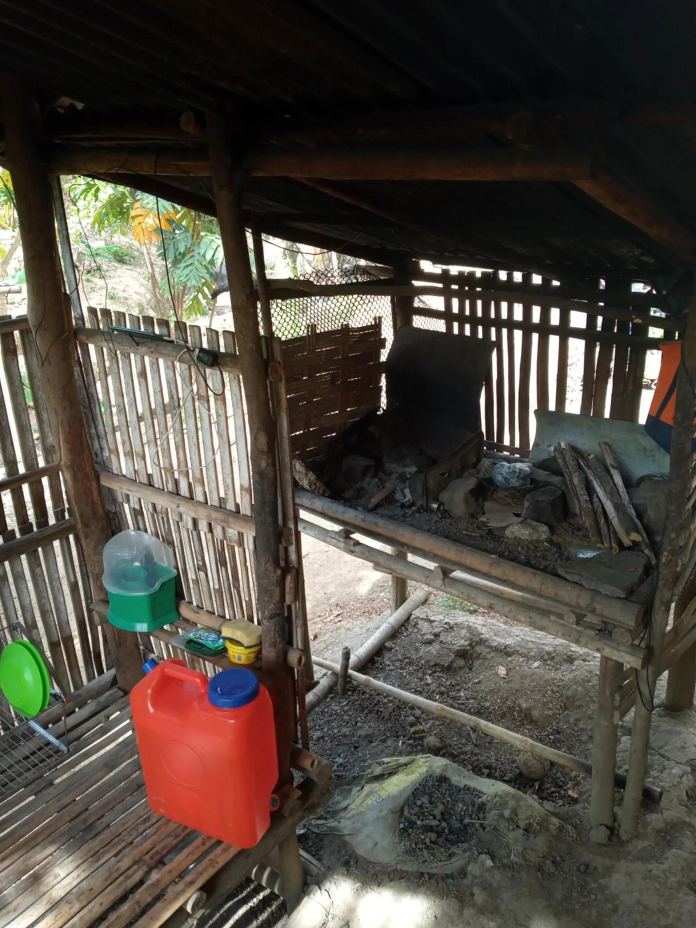 Raw Camping at Camping Paradise Singalong Mountain Garden