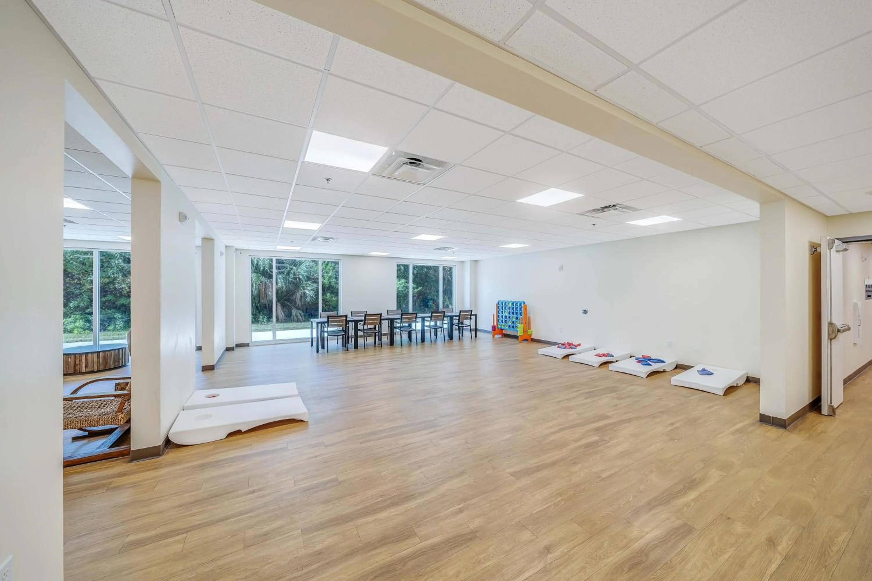 Lobby or reception in Travelodge by Wyndham Panama City Beach / Beachfront