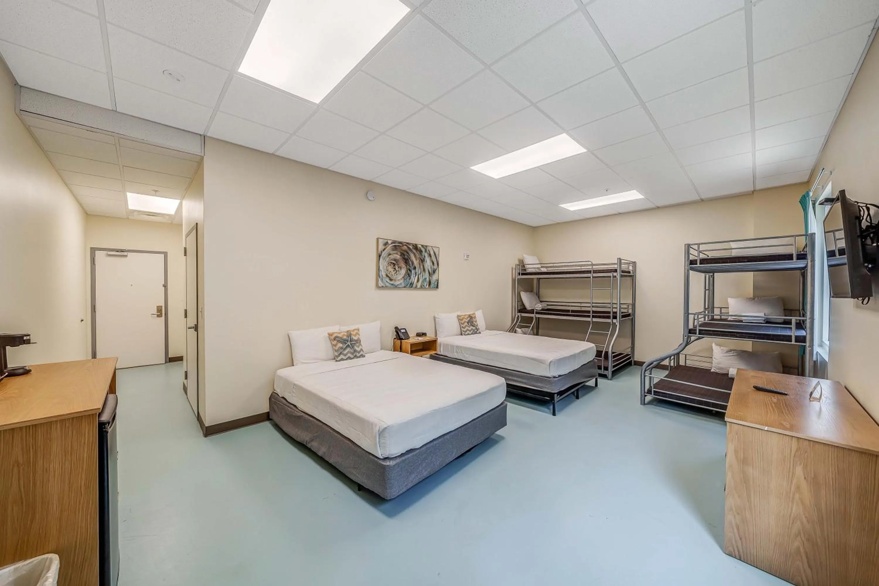 Bedroom in Travelodge by Wyndham Panama City Beach / Beachfront