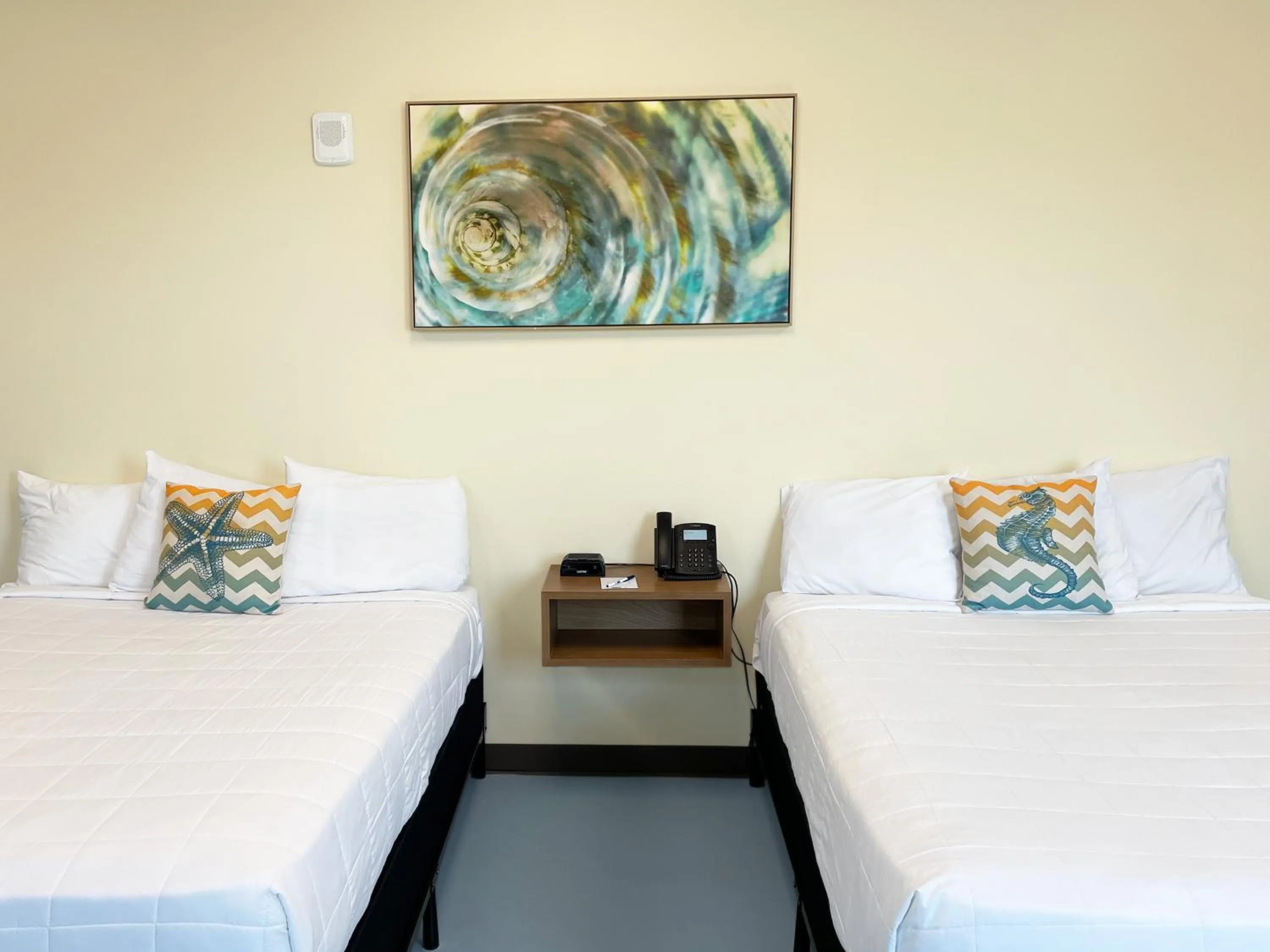 Bed in Travelodge by Wyndham Panama City Beach / Beachfront