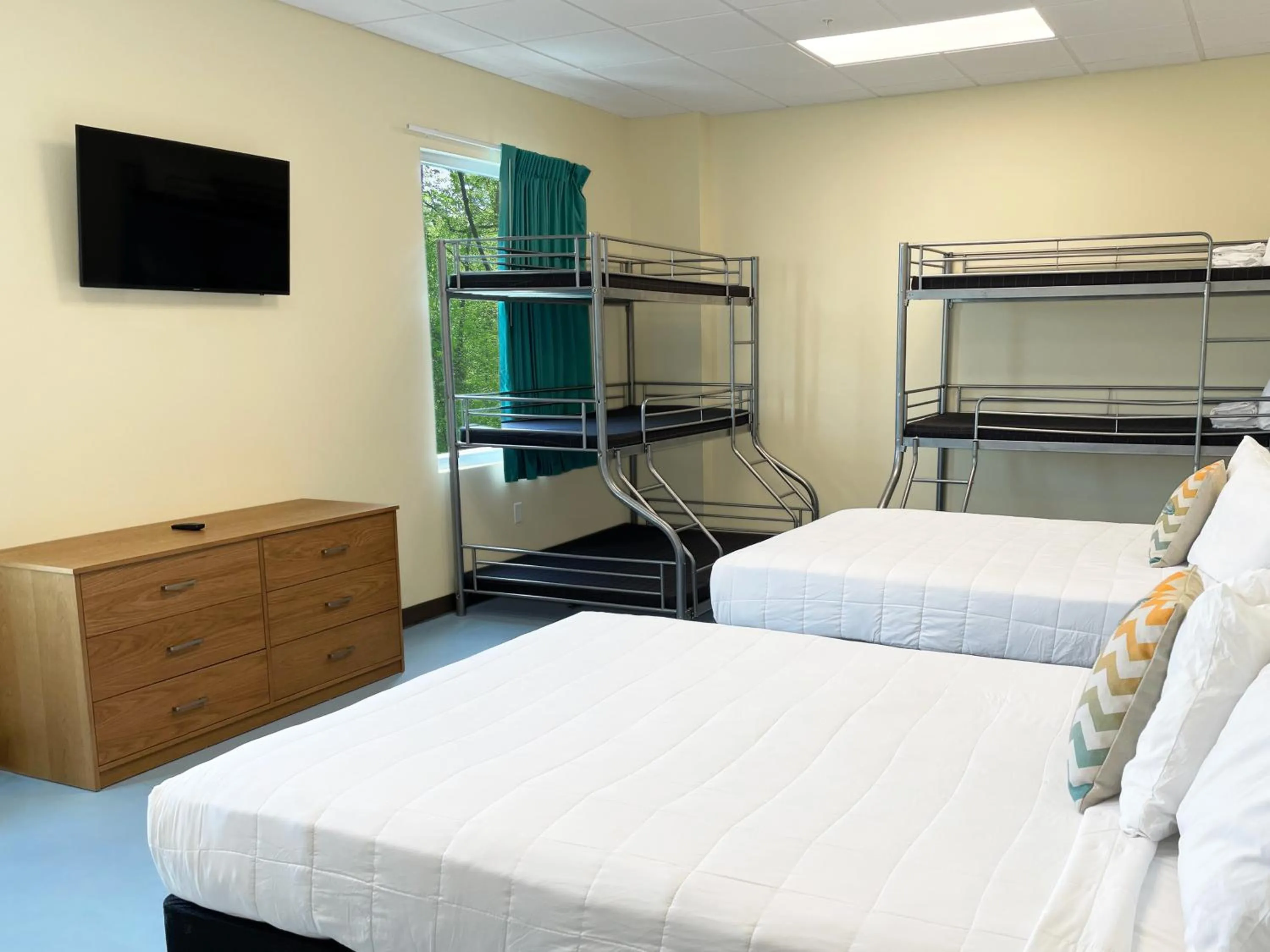 Bed, Bunk Bed in Travelodge by Wyndham Panama City Beach / Beachfront