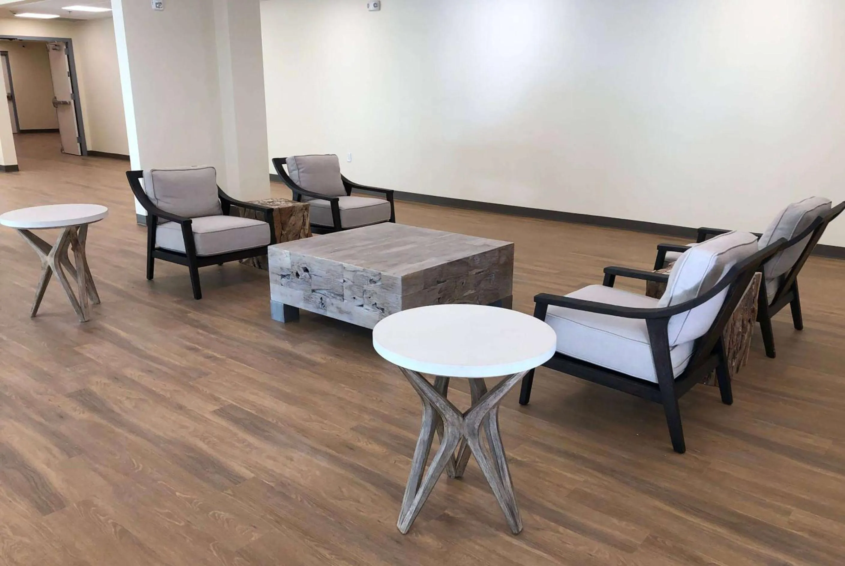 Lobby or reception, Seating Area in Travelodge by Wyndham Panama City Beach / Beachfront