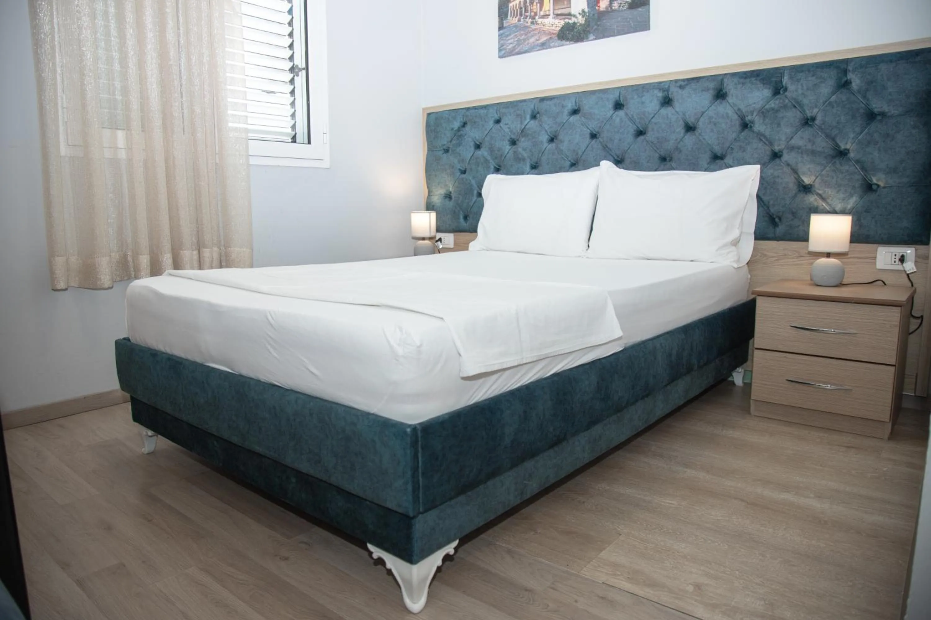 Bed in Hotel Number One