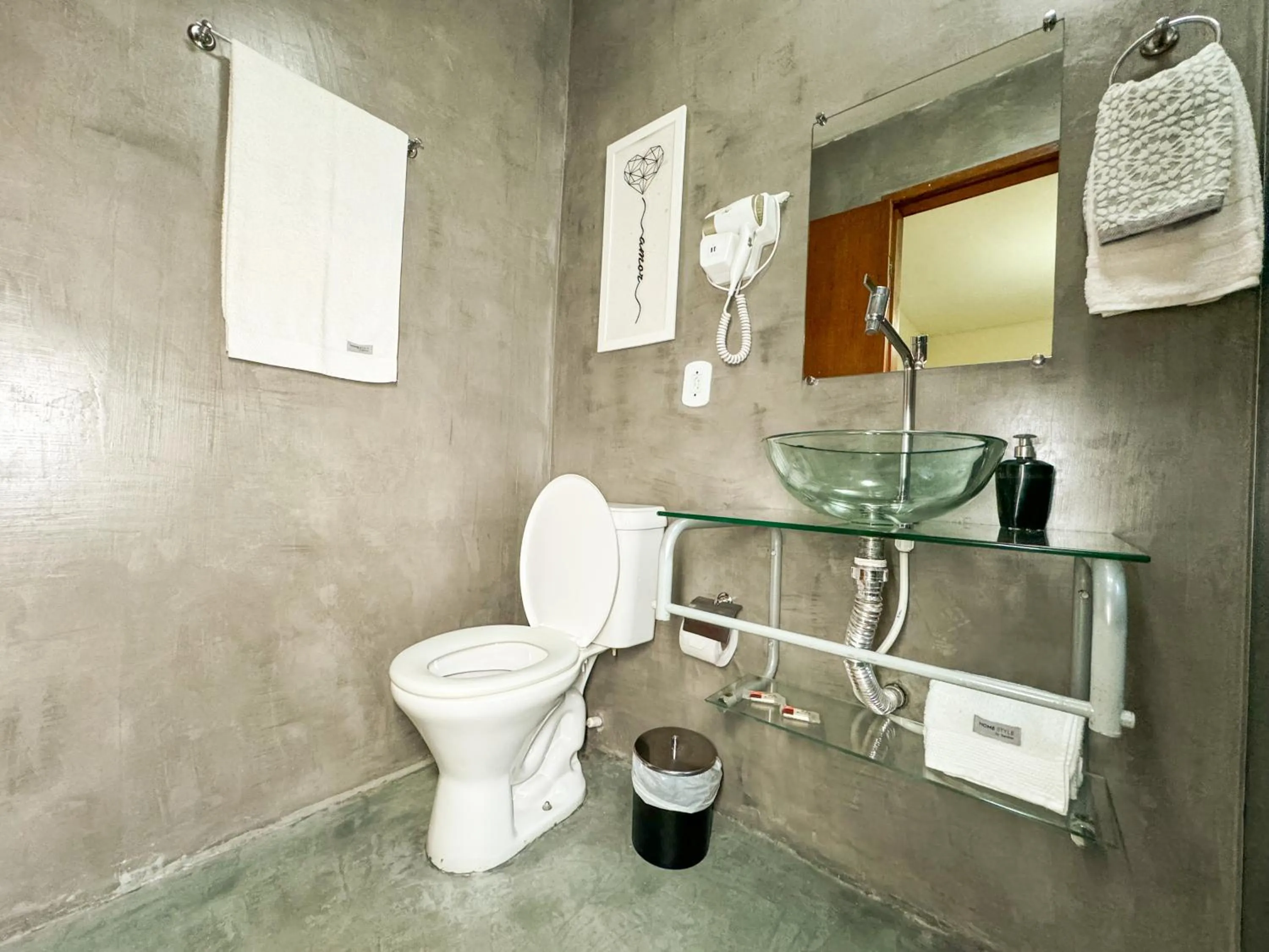 Toilet in Pousada Entre Folhas