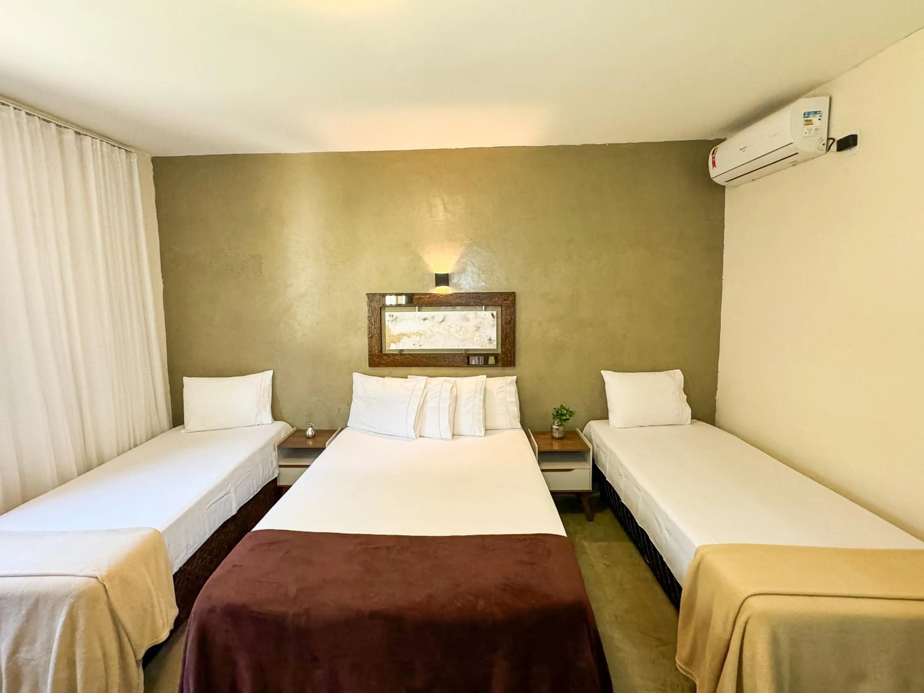 Bedroom, Bed in Pousada Entre Folhas