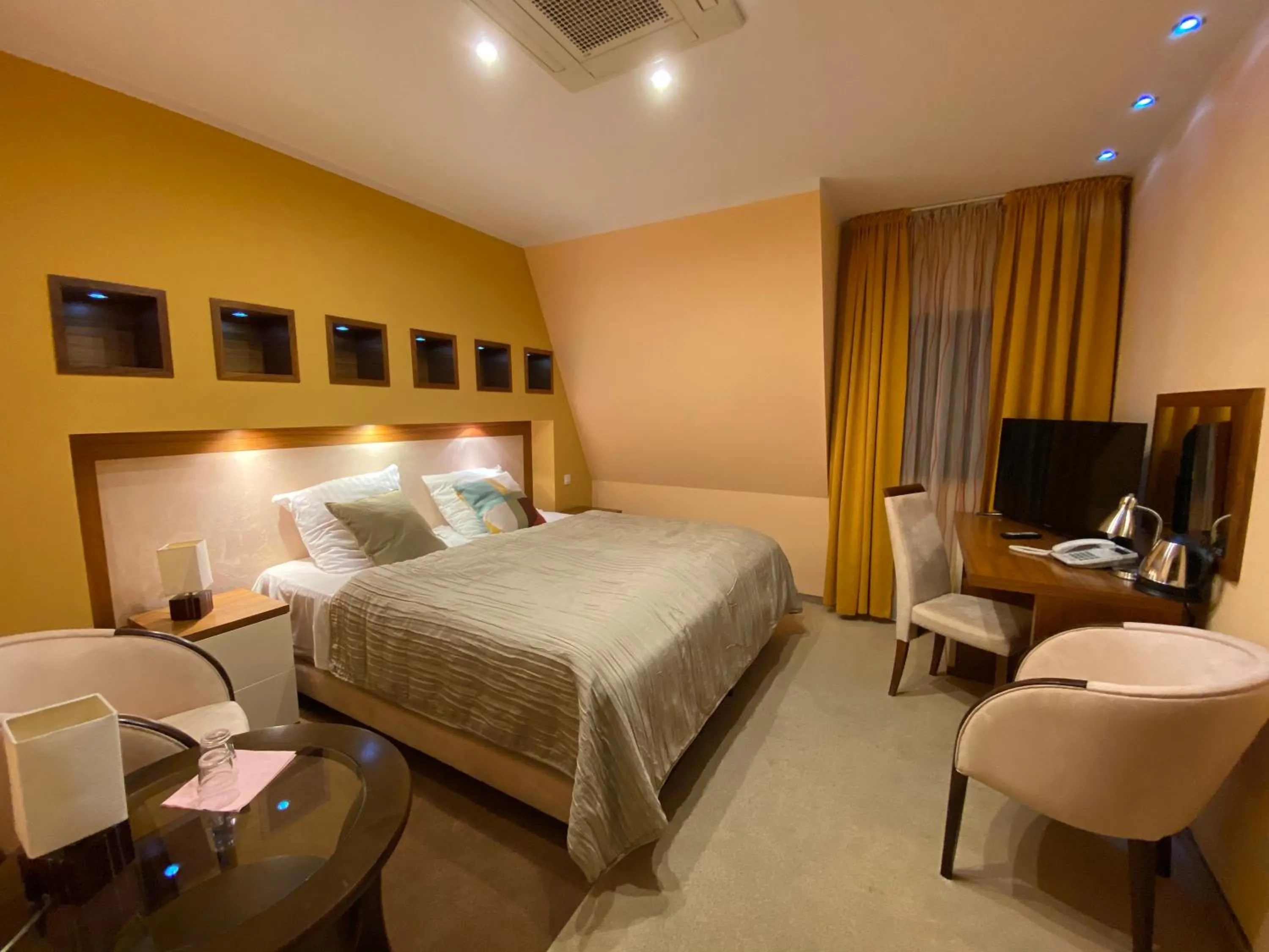 Bed in Hotel City Park Barlinek