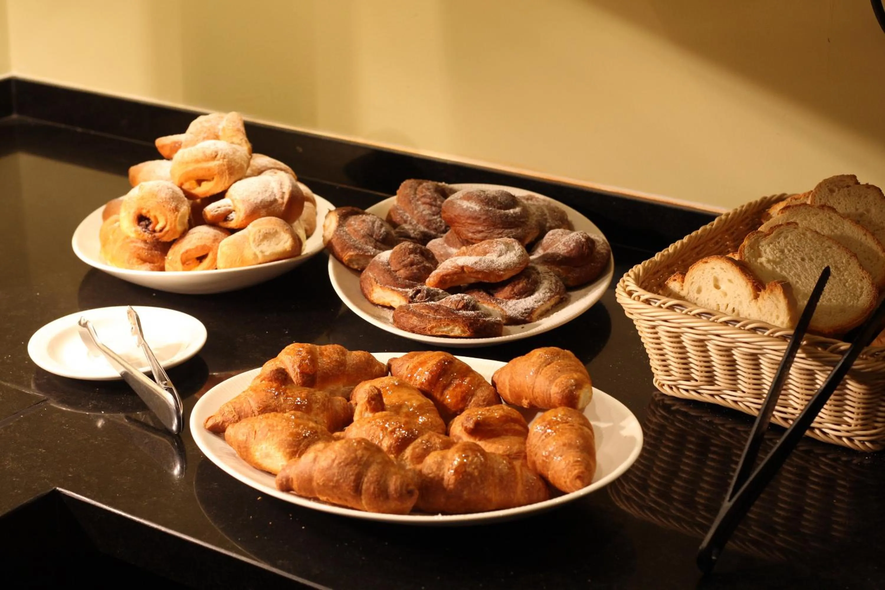 Buffet breakfast in Hotel & Spa Real Villa Anayet