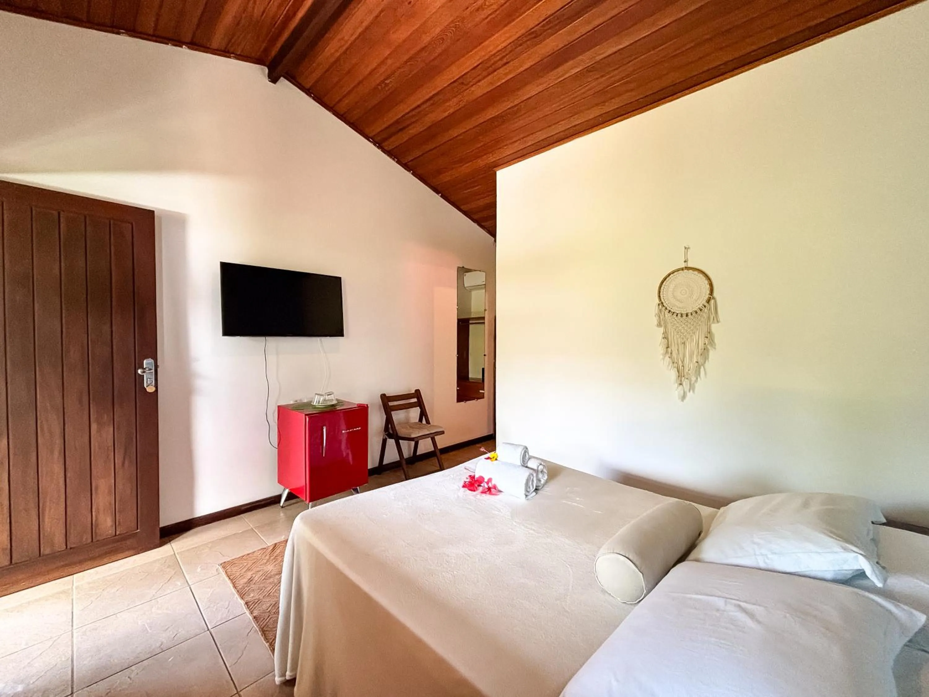 Bedroom, Bed in Chez Max Pousada