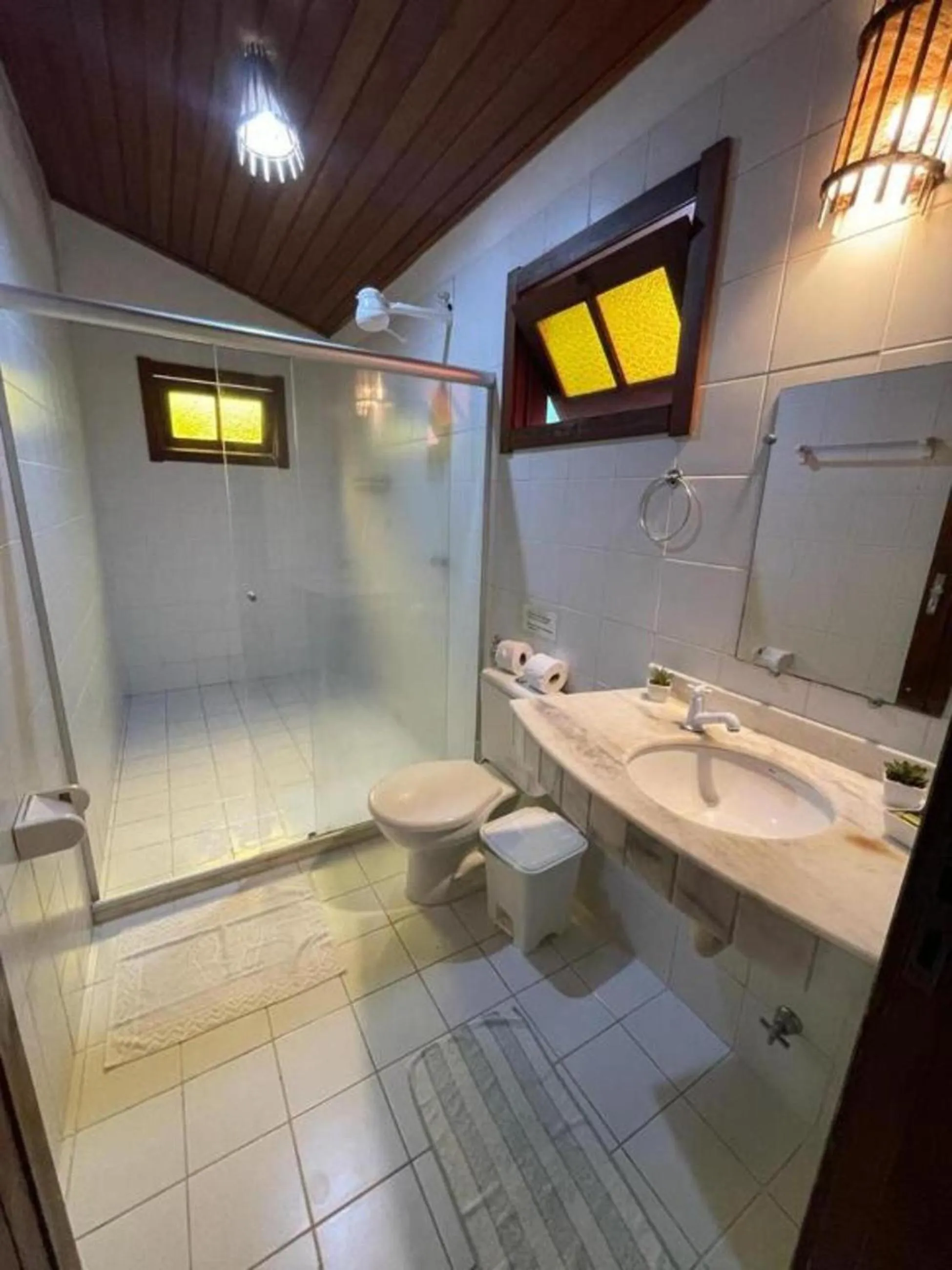 Bathroom in Chez Max Pousada