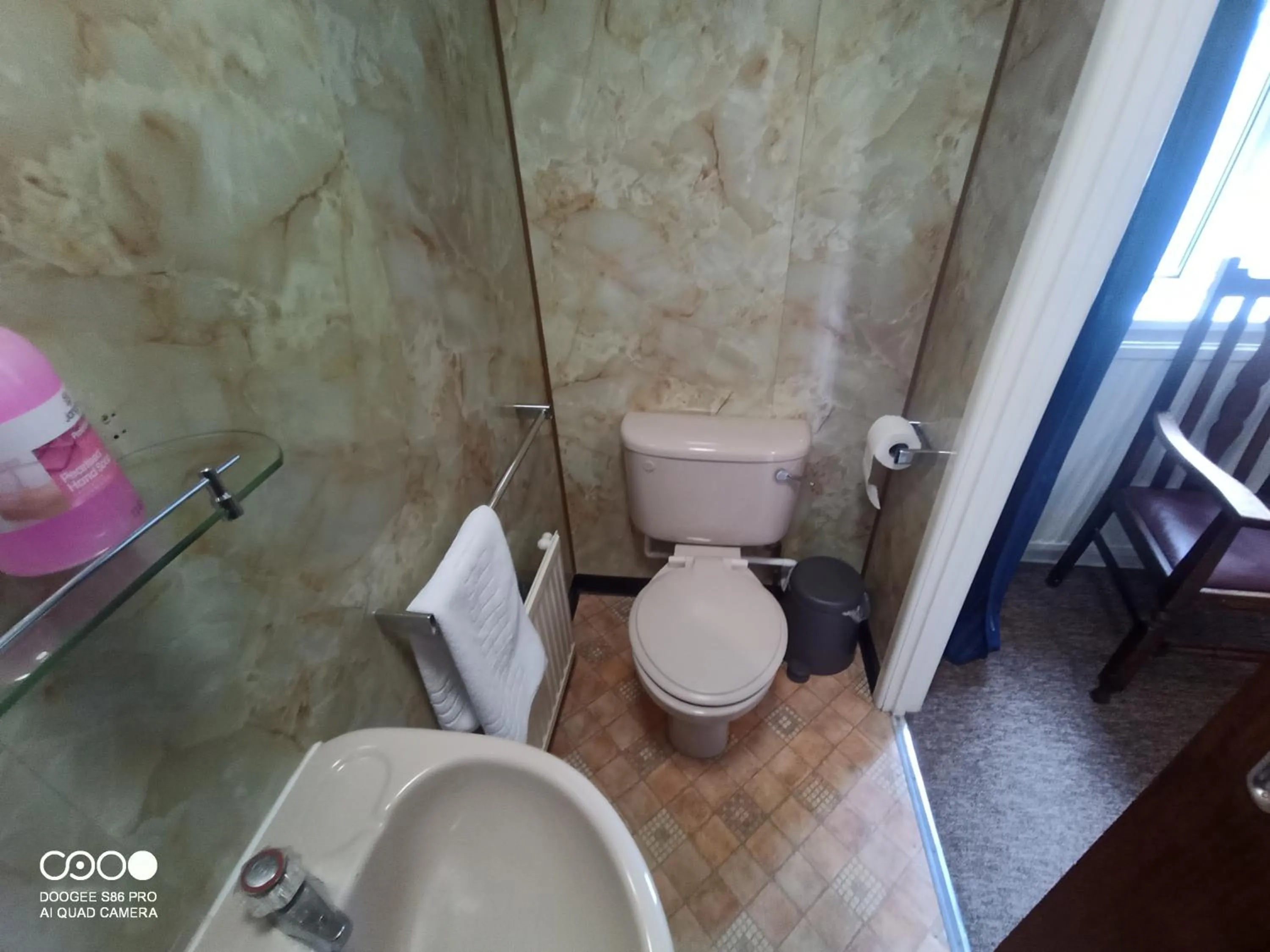 Bathroom in The Maycliffe Hotel