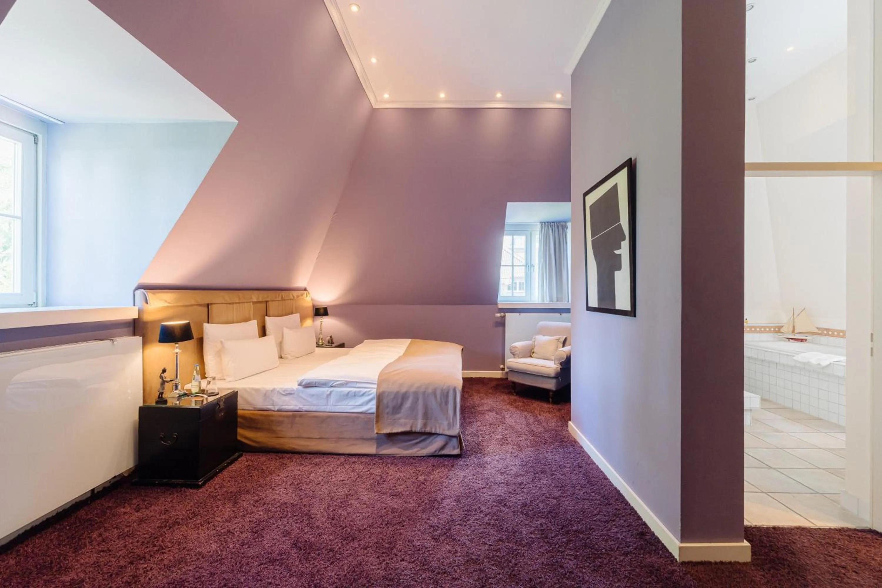 Bed in Schlosshotel Hugenpoet