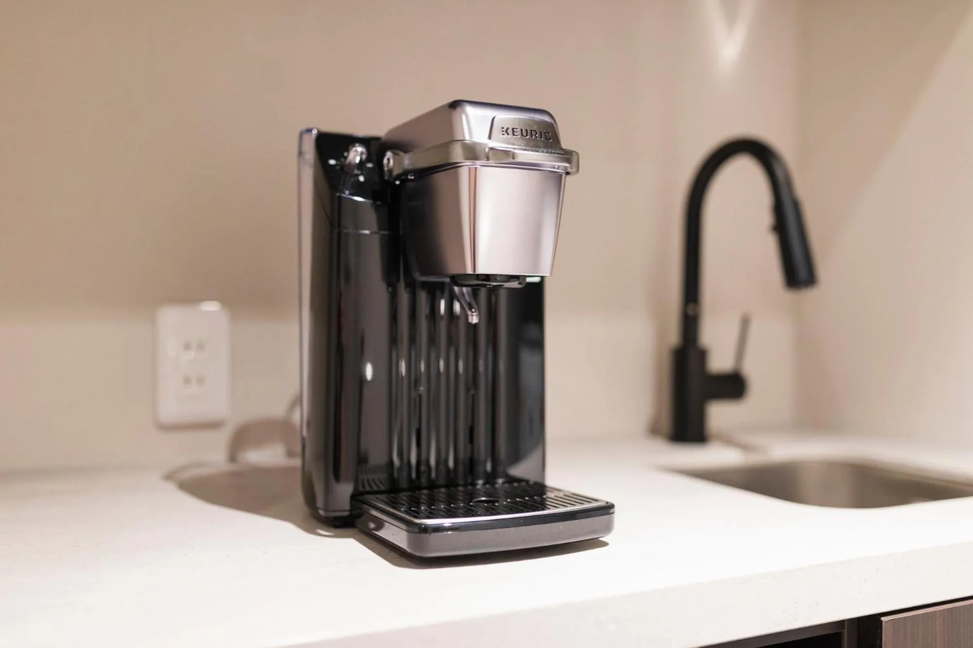 Coffee/tea facilities in HOTEL ASYL TOKYO KAMATA