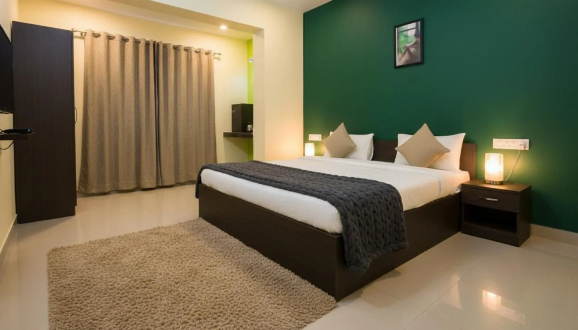 Bed in Hotel Spring Height Hotels Near Mall De Goa