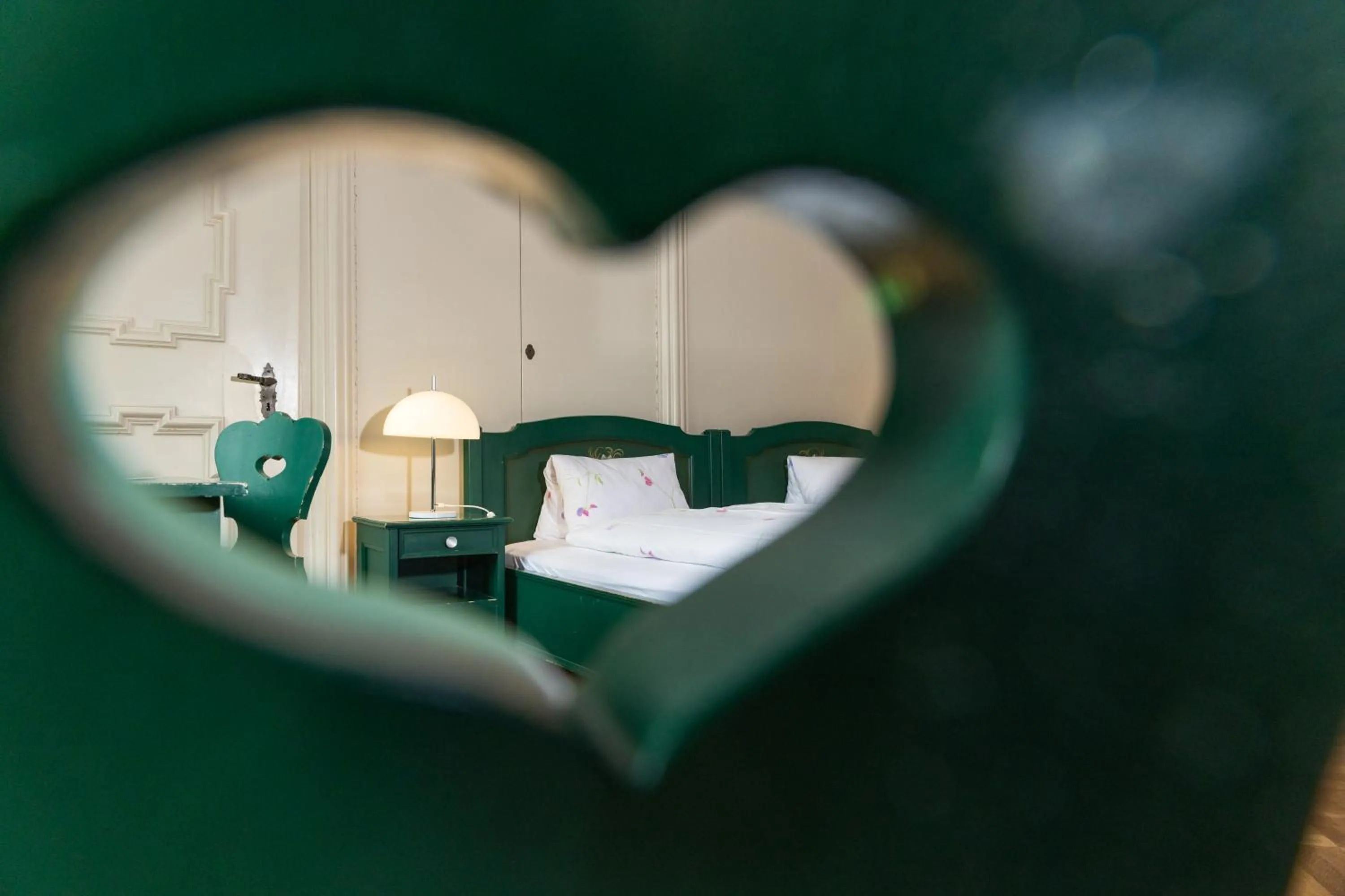 Bed in Hotel Chesa Spuondas