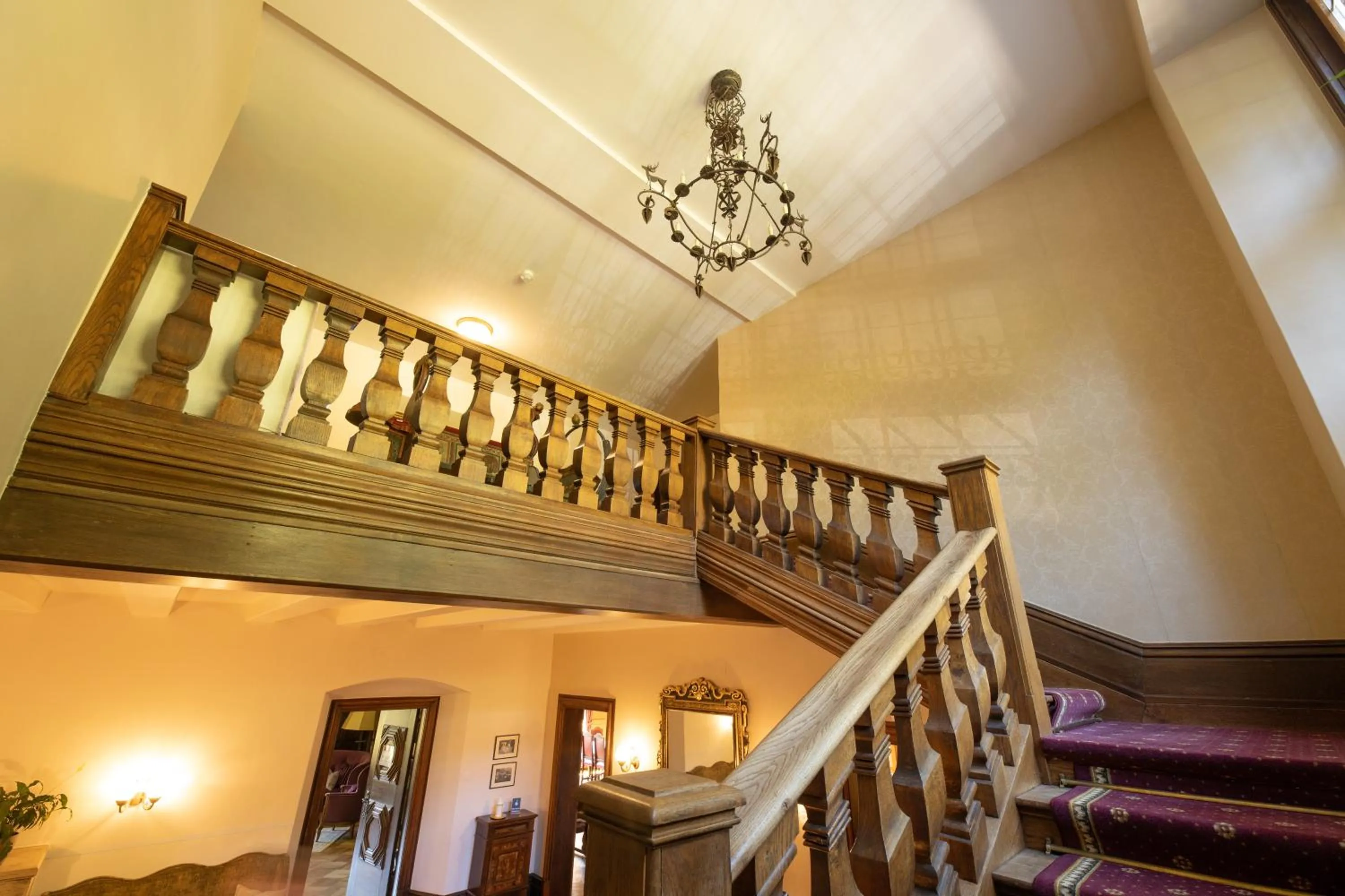 Decorative detail in Hotel Chesa Spuondas