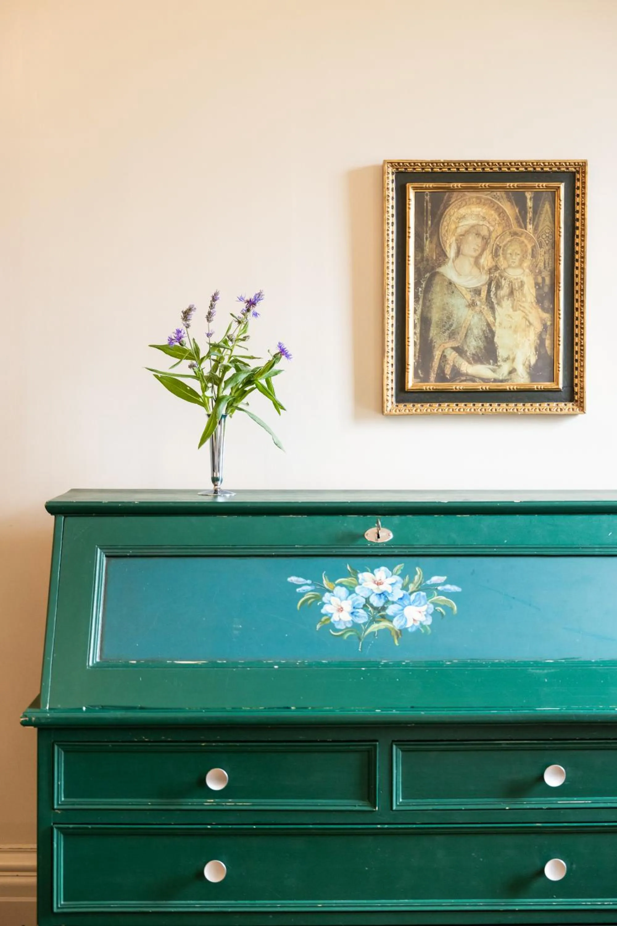 Decorative detail in Hotel Chesa Spuondas