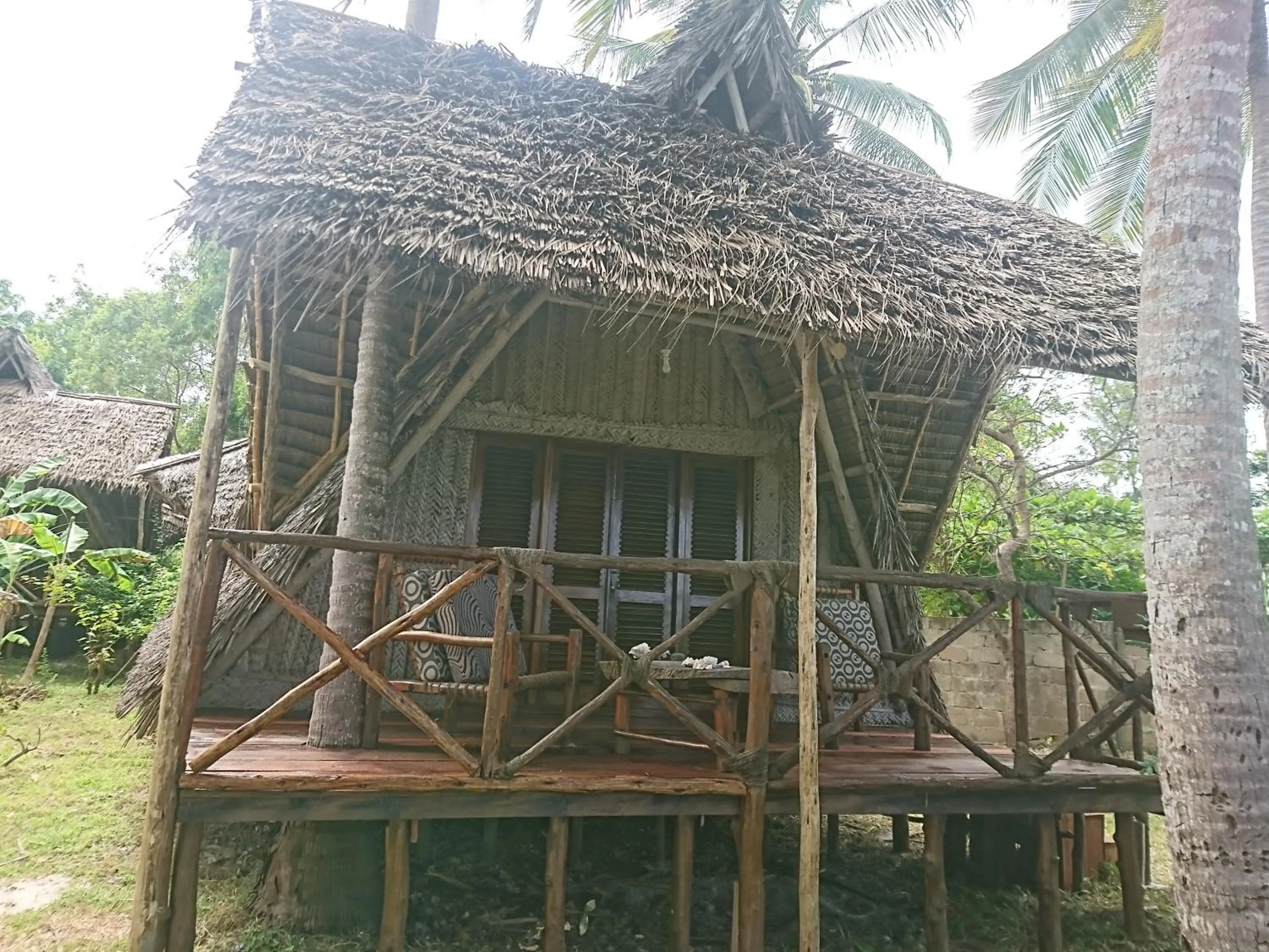 COCO REEF ECOLODGE