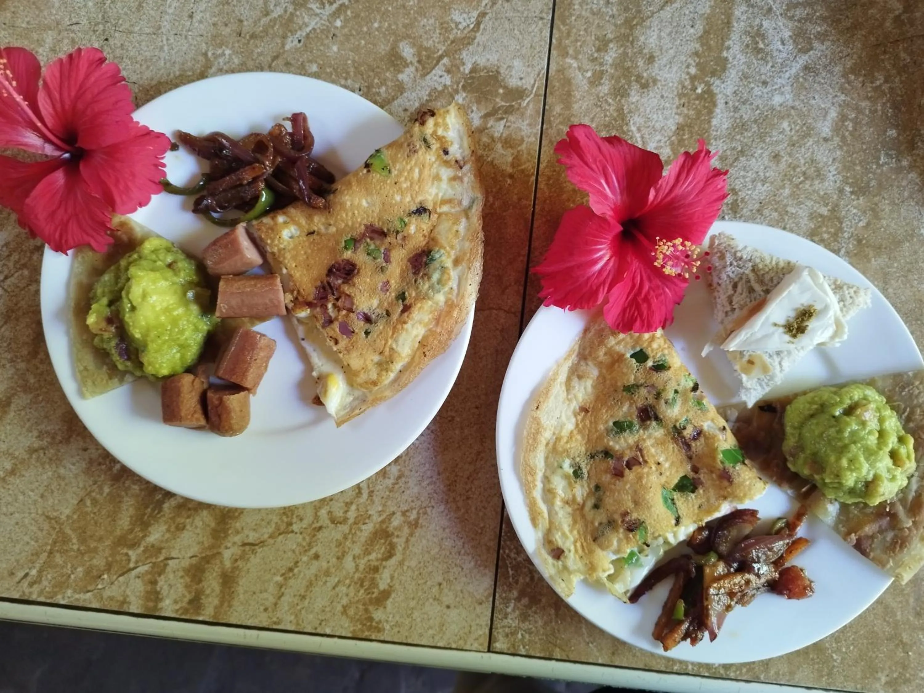 Breakfast in COCO REEF ECOLODGE