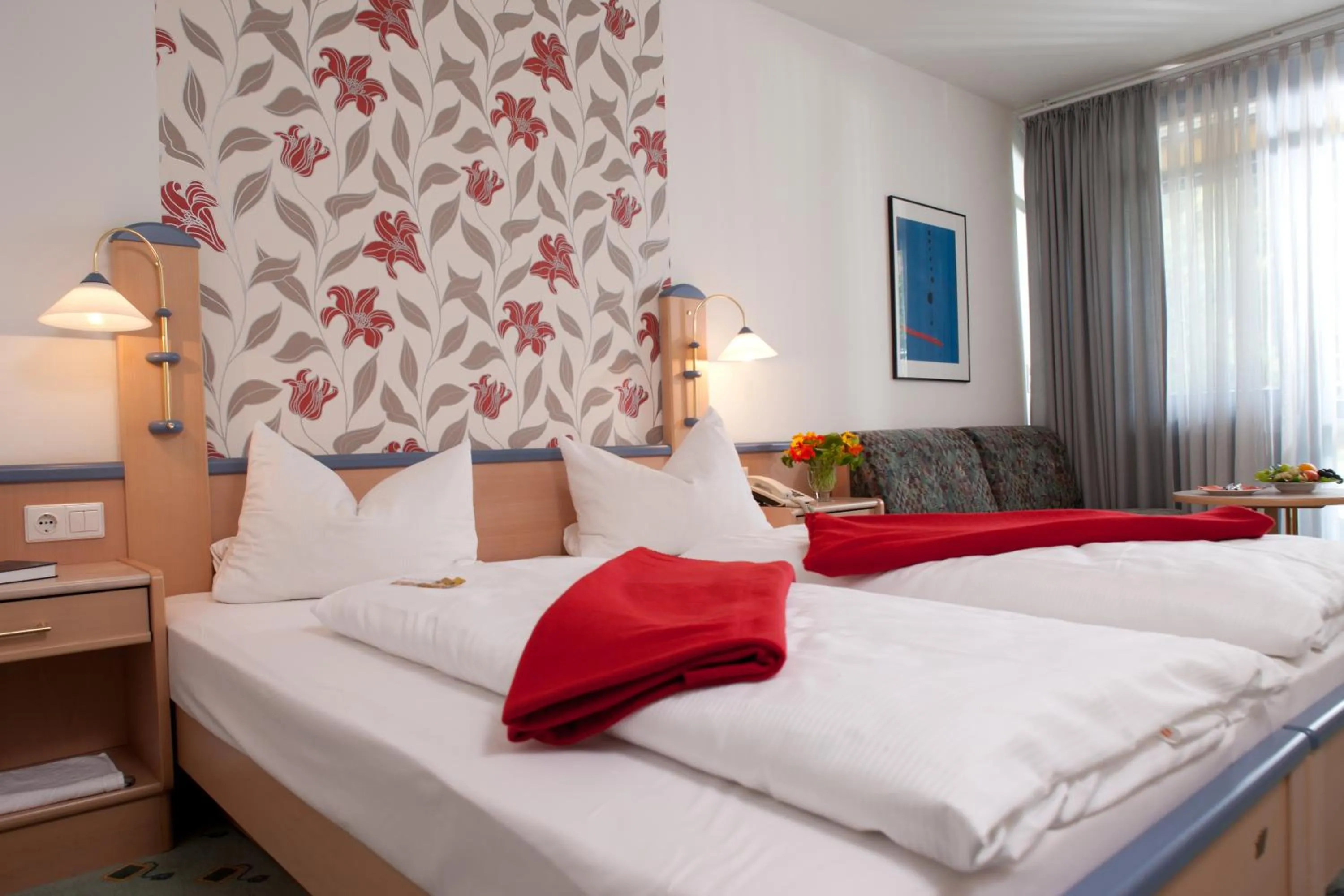 Bedroom, Bed in Behringers Freizeit - und Tagungshotel