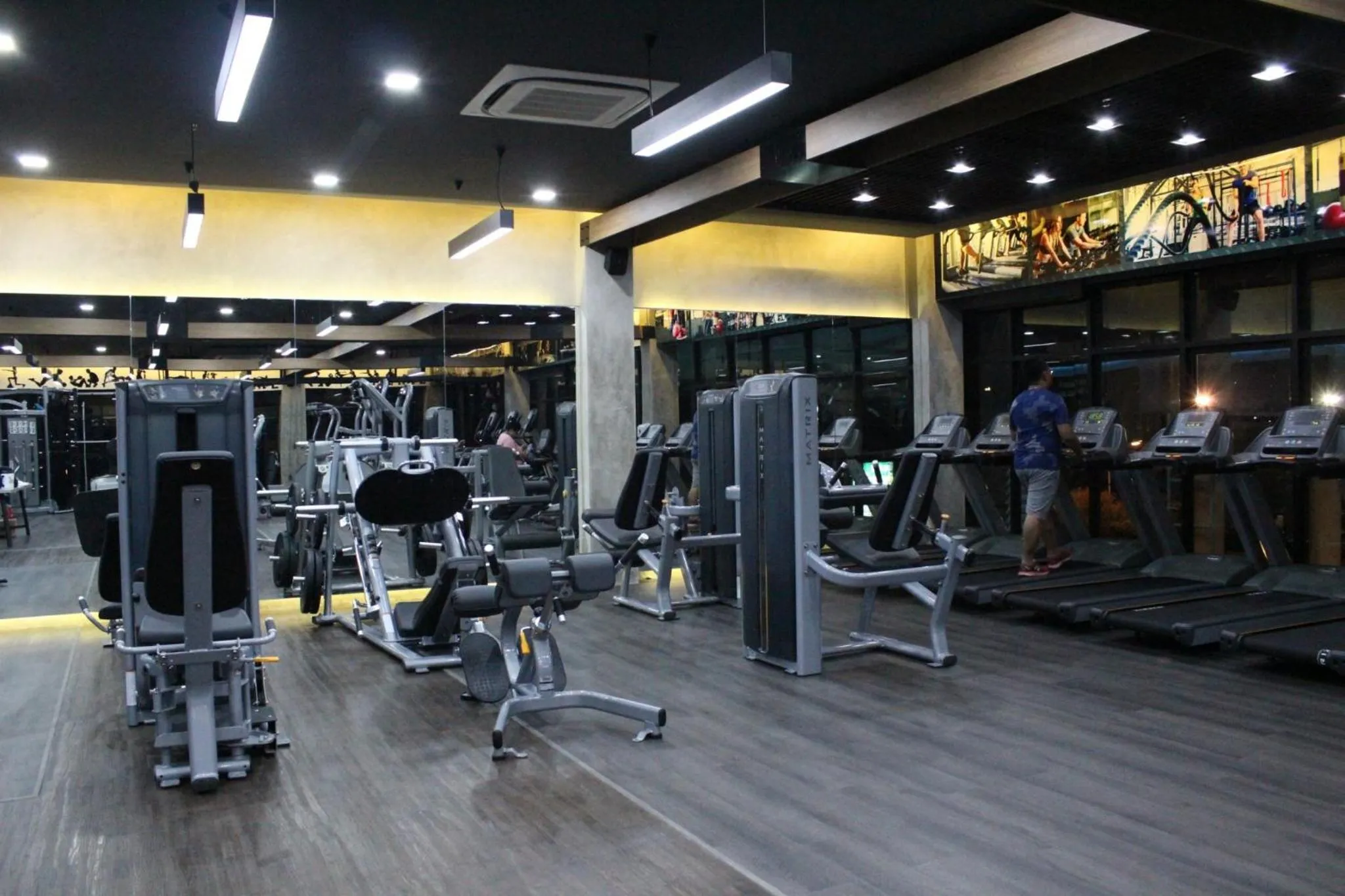 Fitness centre/facilities in Sea Paradise Hotel Sattahip
